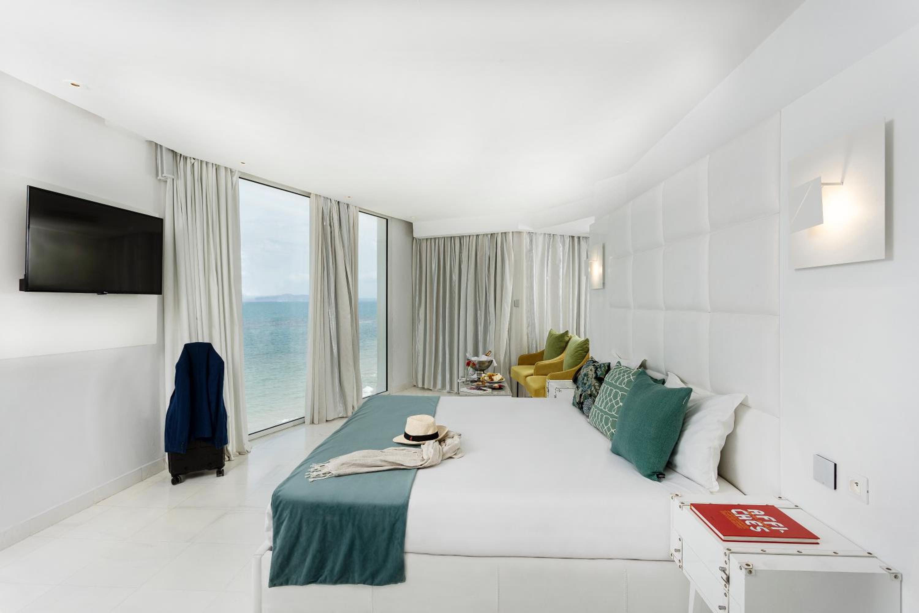 Suite with Sea View