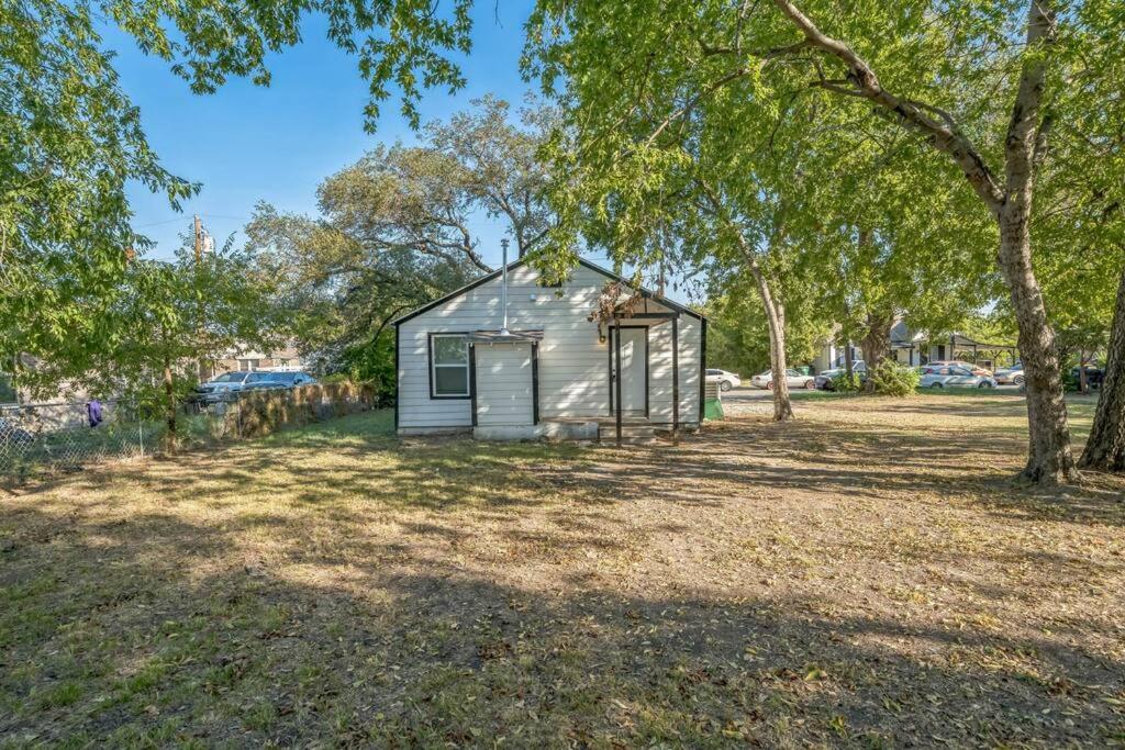 Two-Bedroom House photo 2