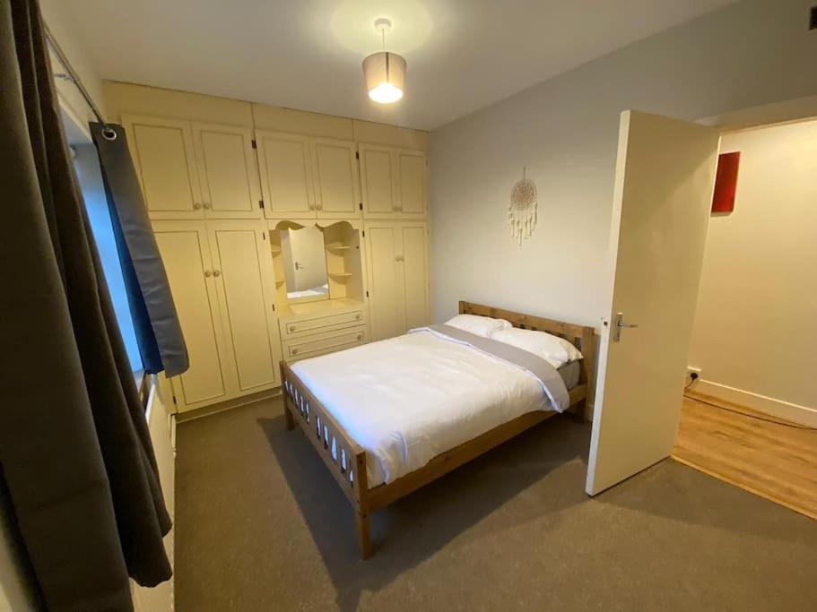 Four-Bedroom House photo 1