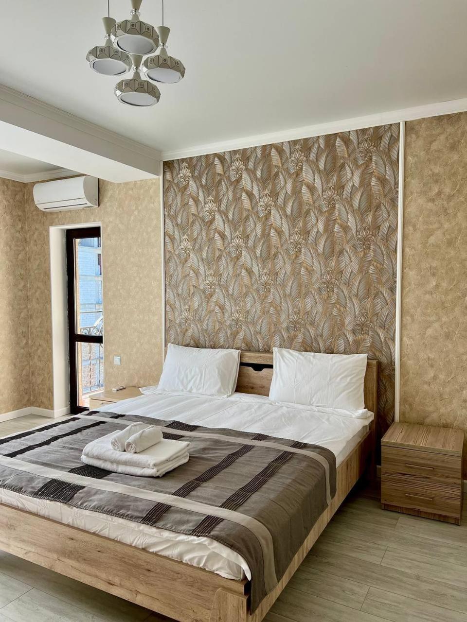 Apartment With View And Balcony photo 3