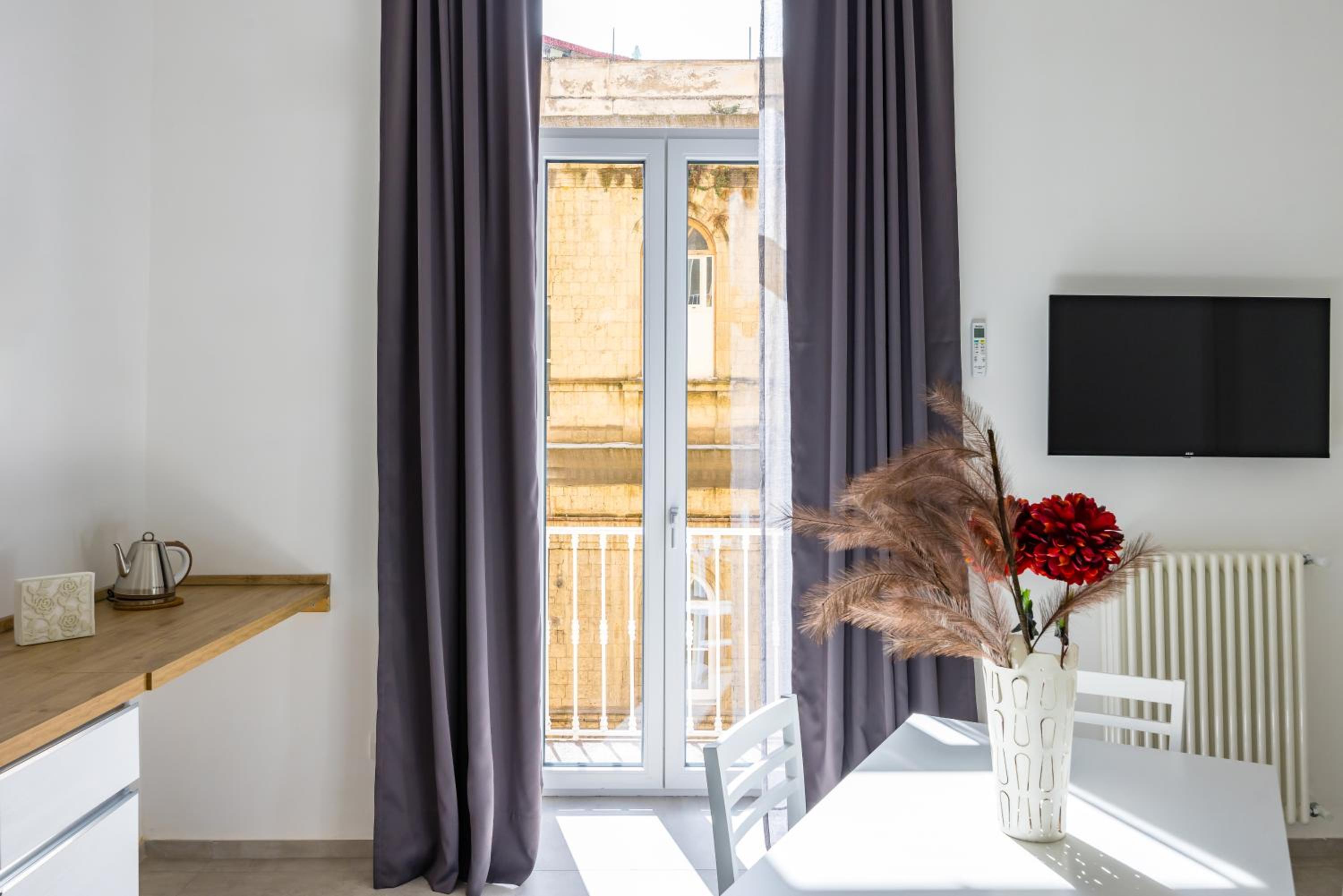 One-Bedroom Apartment with Balcony