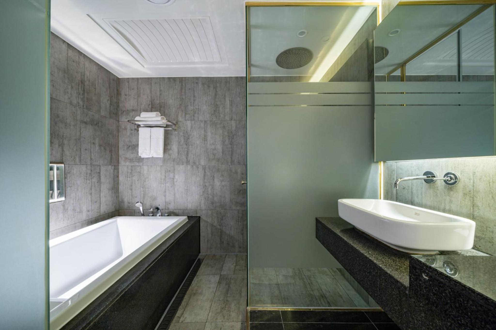 Junior Suite - Photo 5