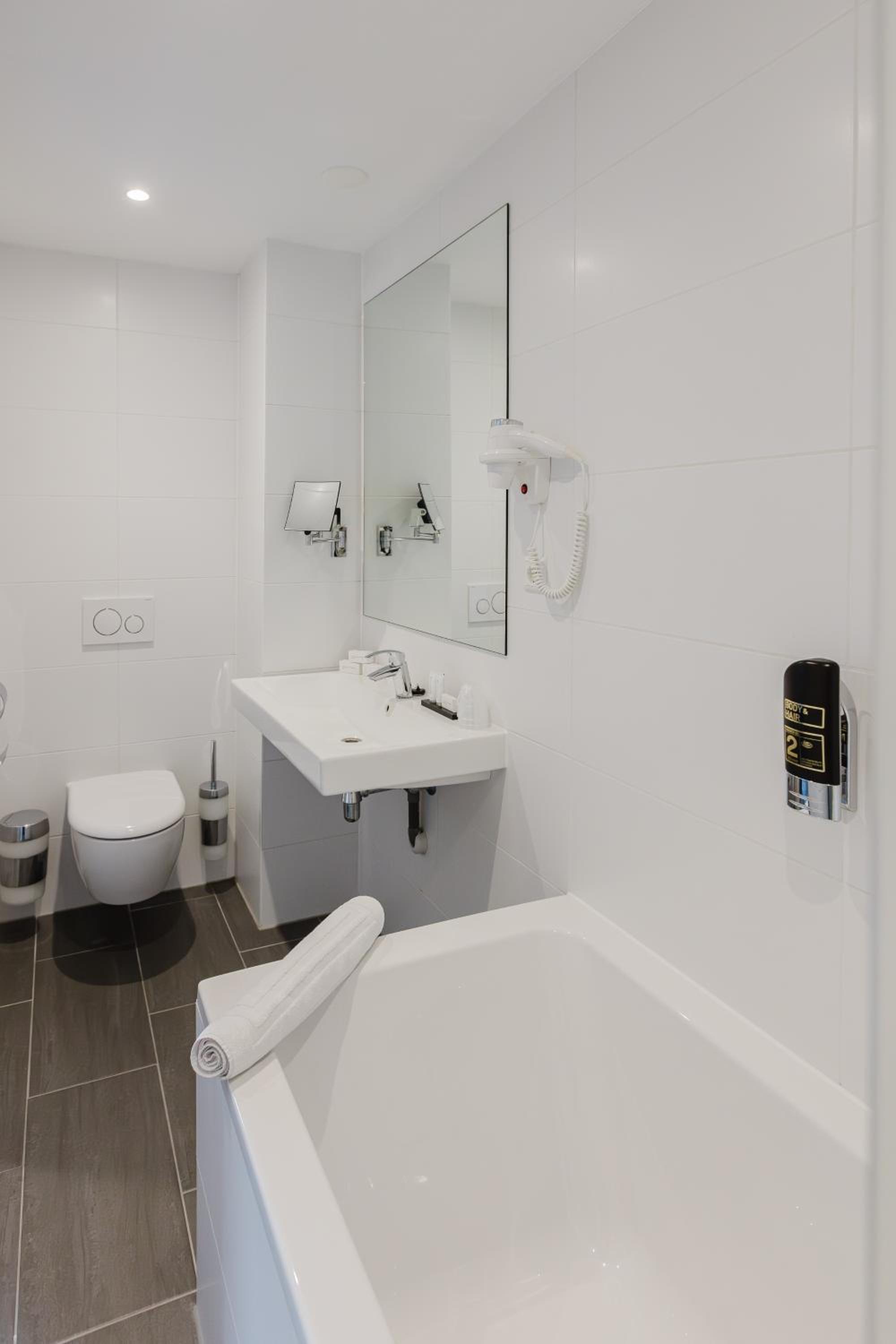Classic Quadruple Room - Photo 5
