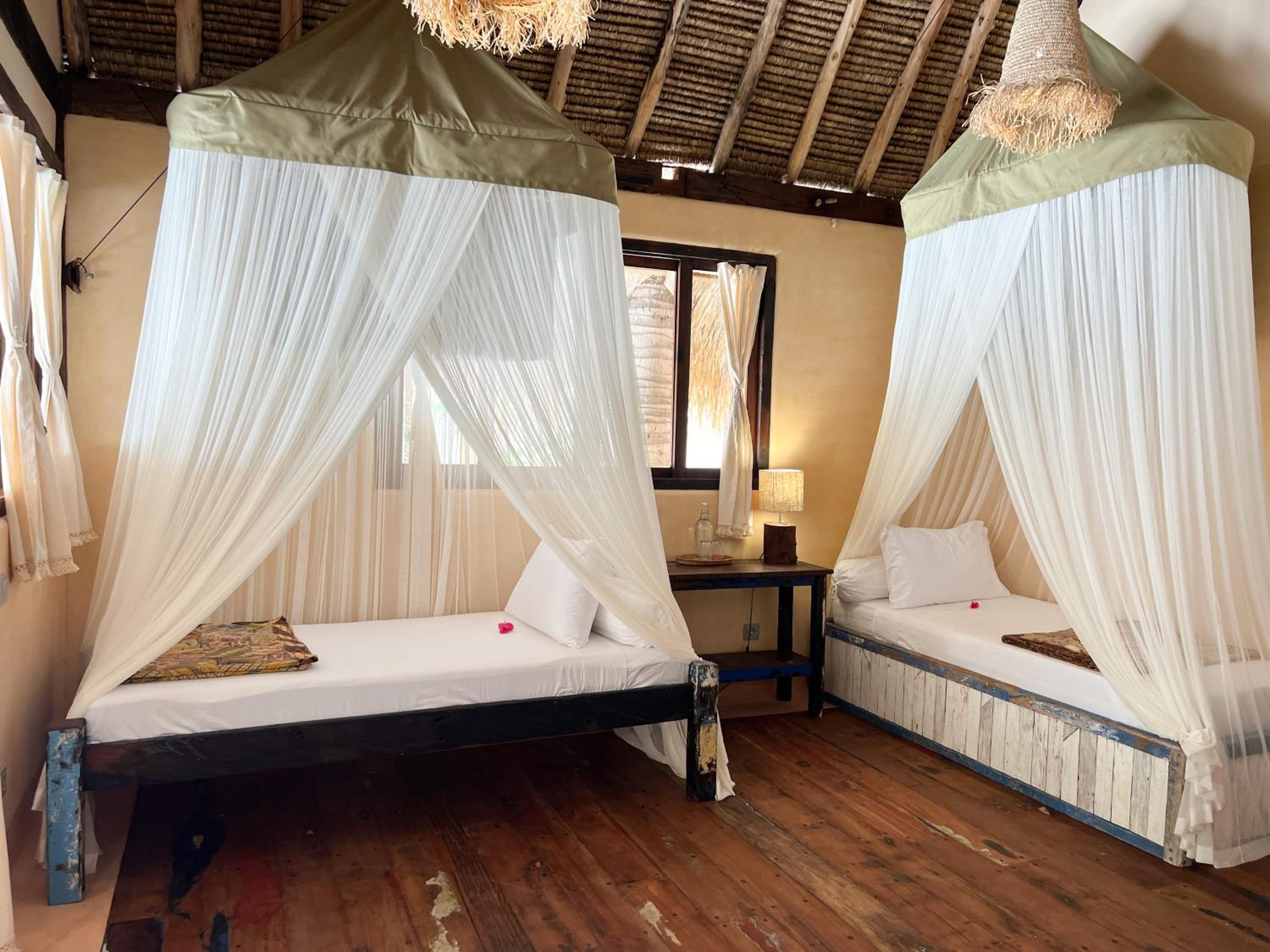 Jungle Hut 2 with Free Return Boat from Kepo Harbor to Gili Asahan