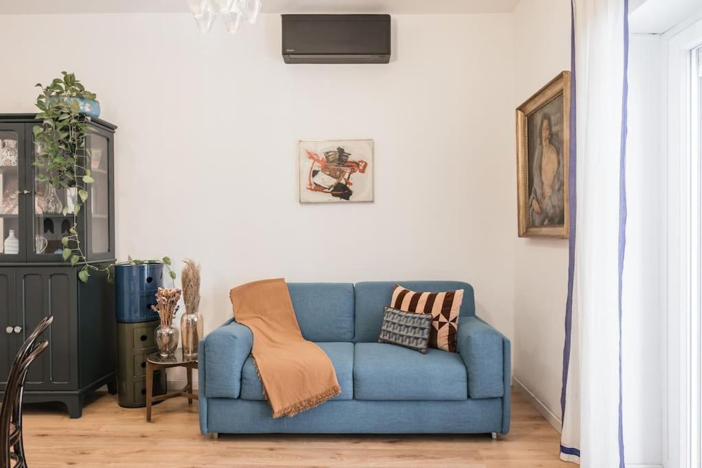 Two-Bedroom Deluxe Apartment with Balcony