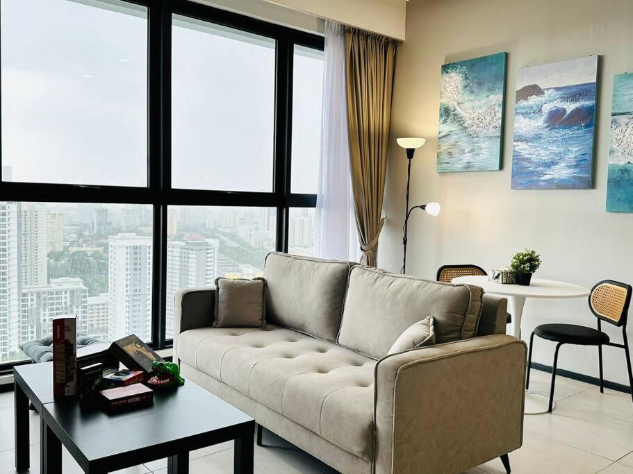 Apartment with City View photo 1