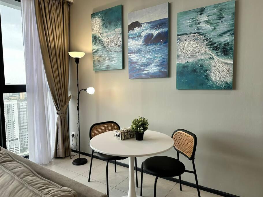 Apartment with City View photo 3