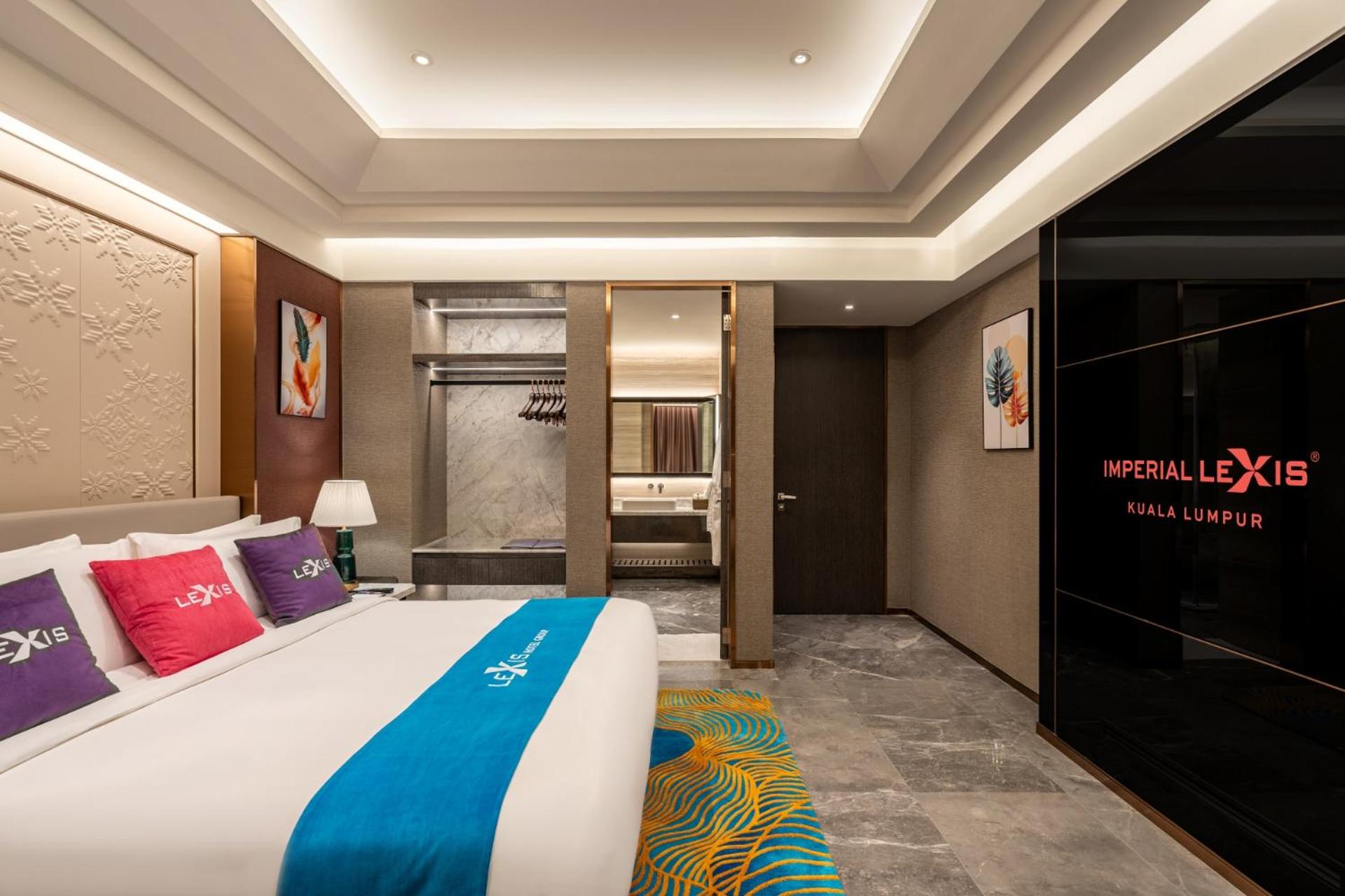 Imperial Pool Suite