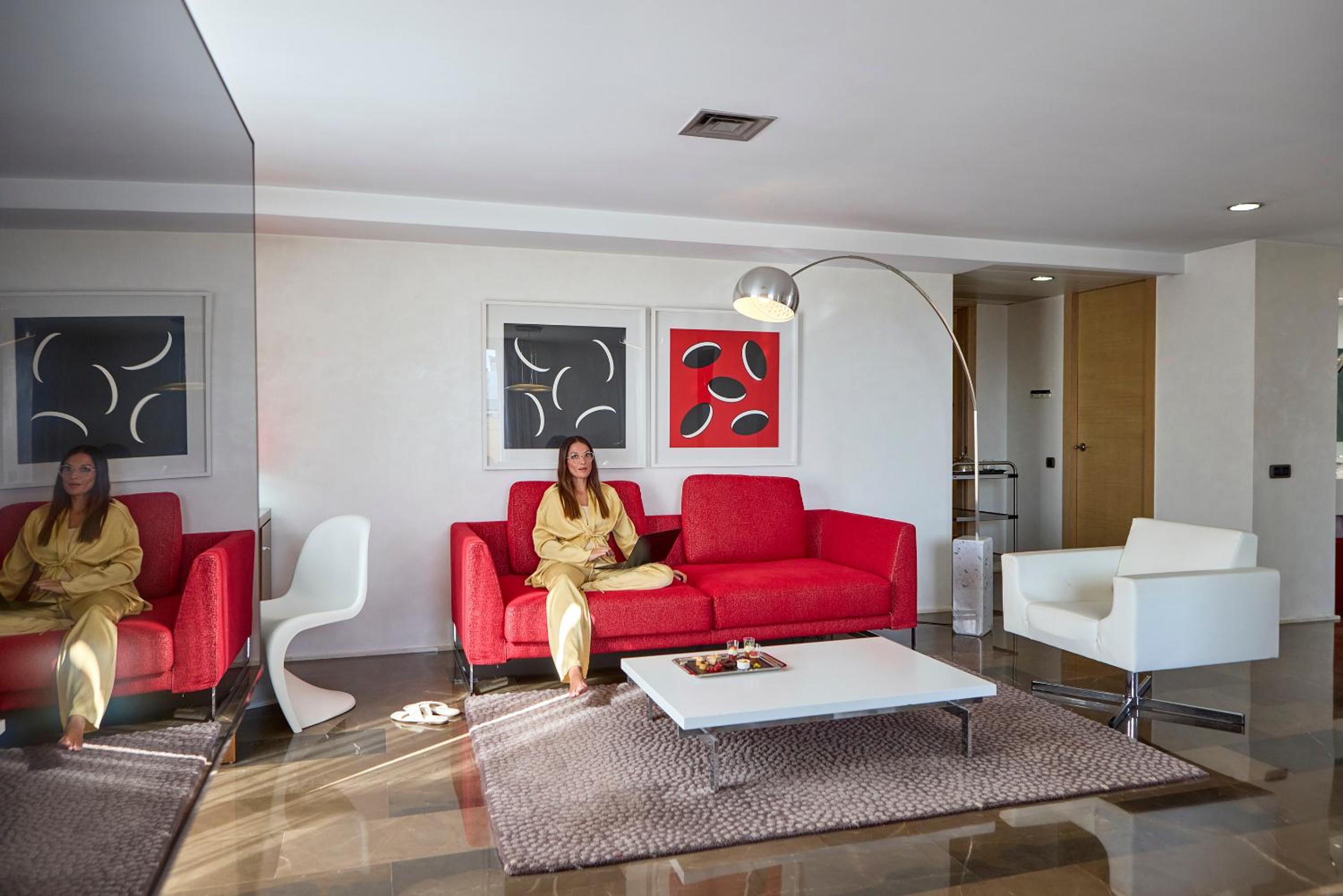 Suite with Terrace - Photo 3