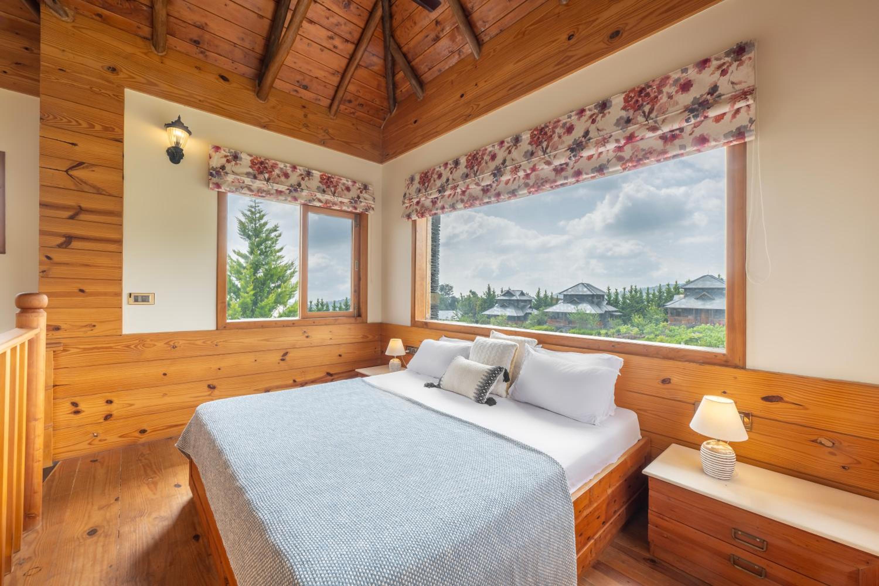Superior Quadruple Room - Photo 4
