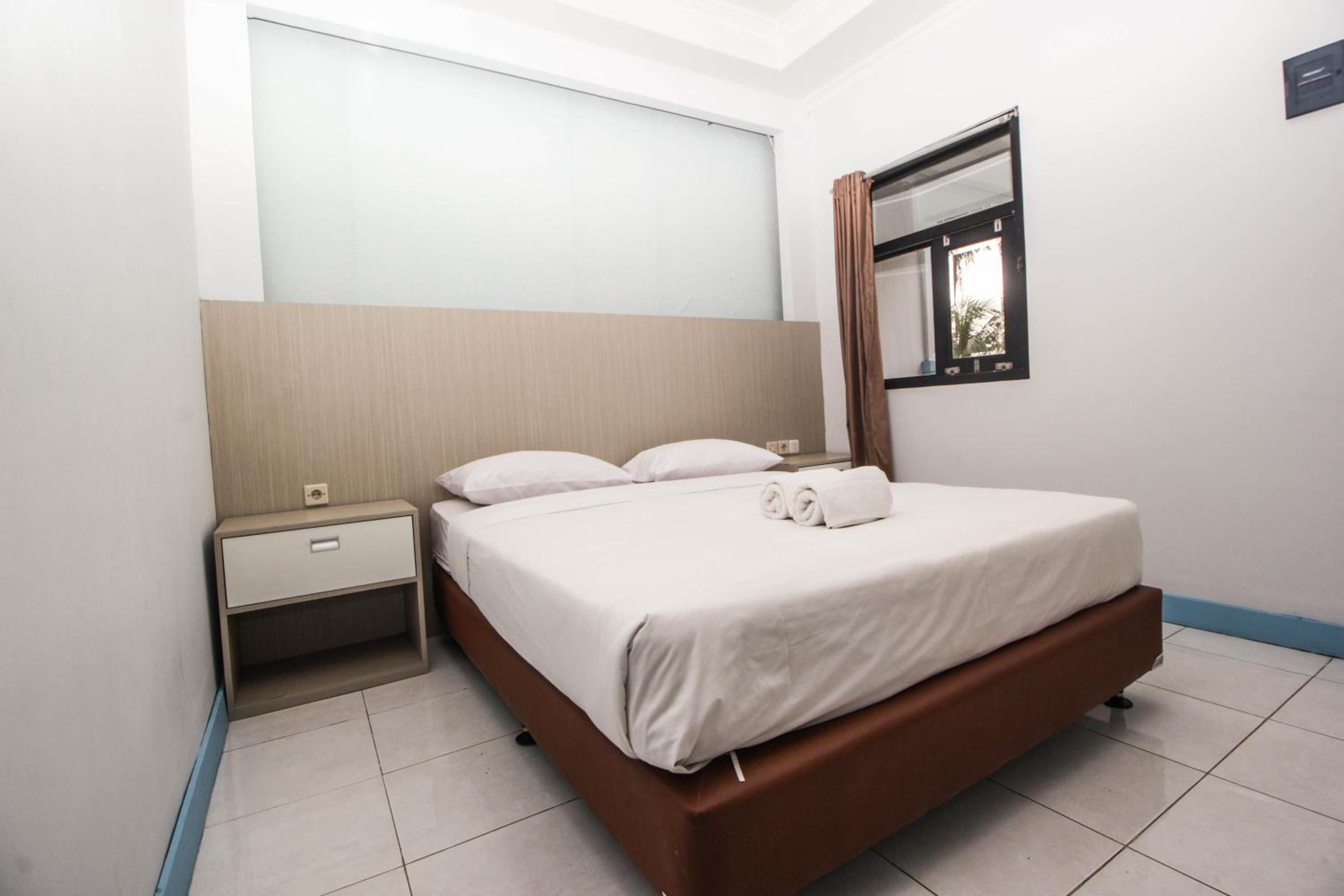 Deluxe Double or Twin Room with Sea View - Photo 9