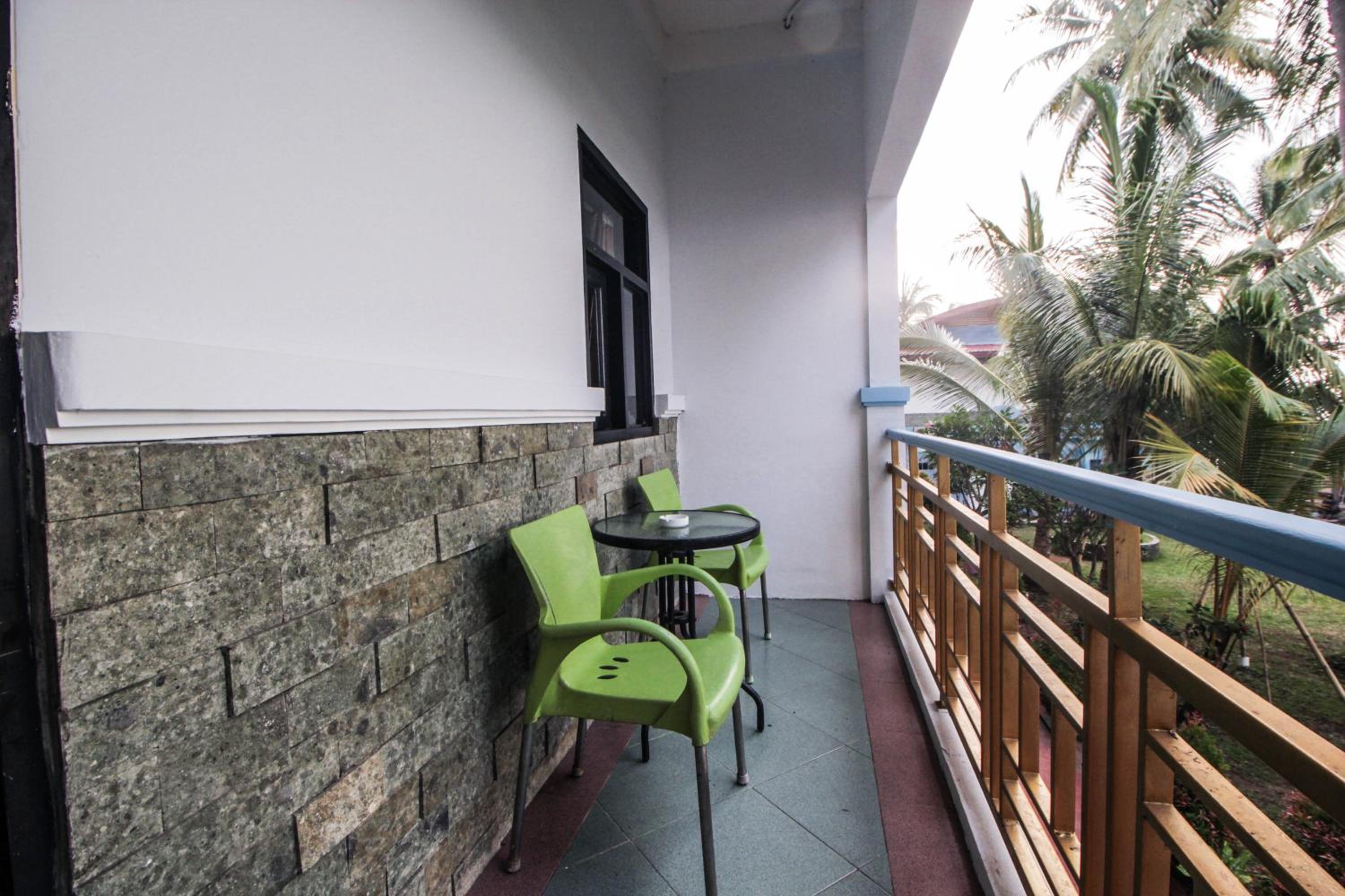 Deluxe Double or Twin Room with Sea View - Photo 4