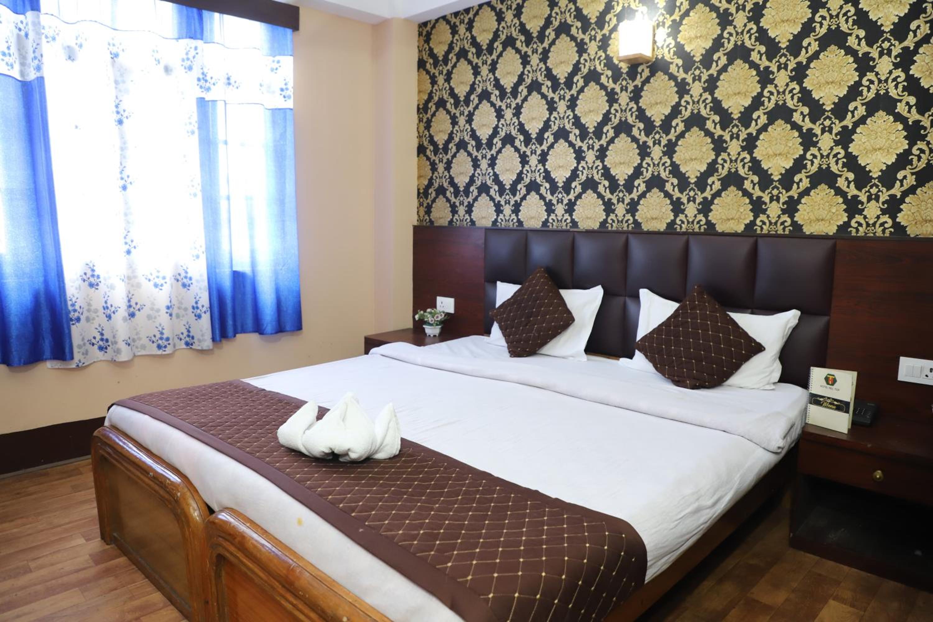 Double Room With Mountain View