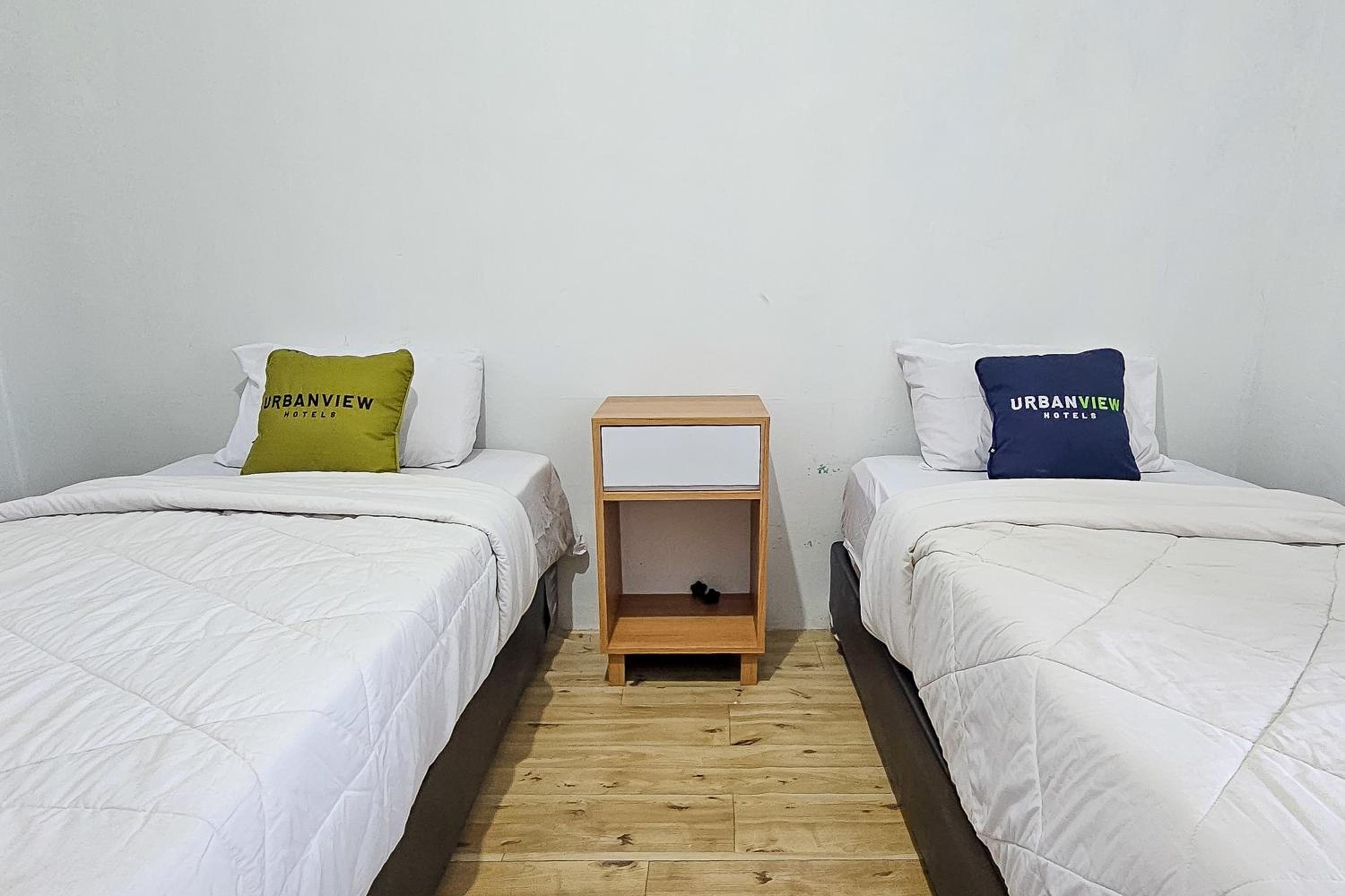 Deluxe Twin Room - Photo 6