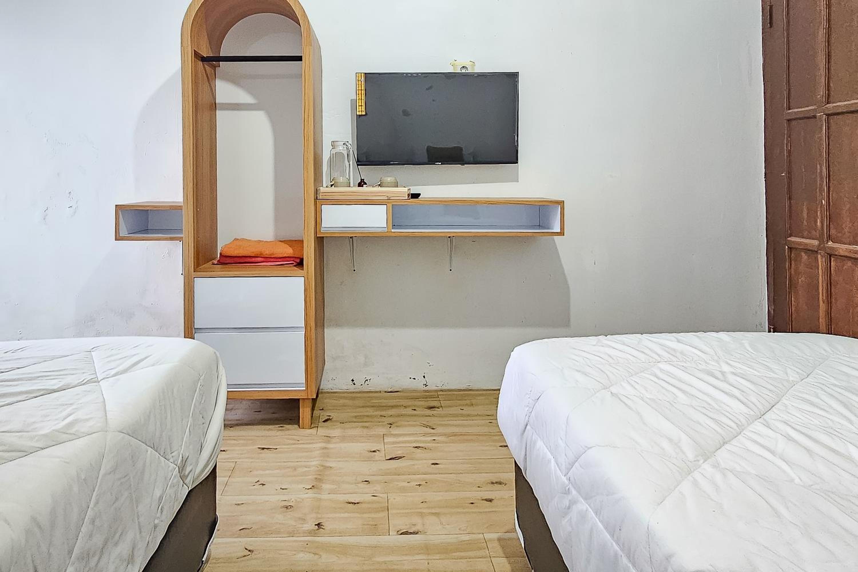 Deluxe Twin Room - Photo 4