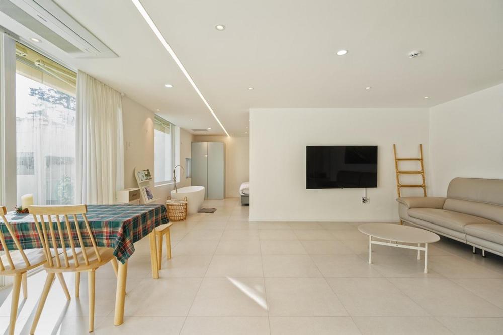 Villa with Sea View photo 1