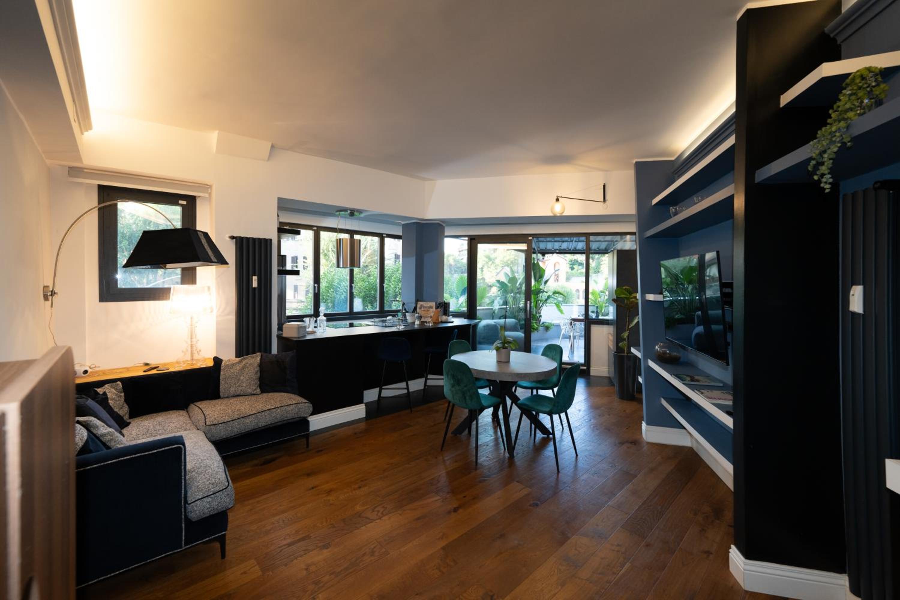 One-Bedroom Apartment