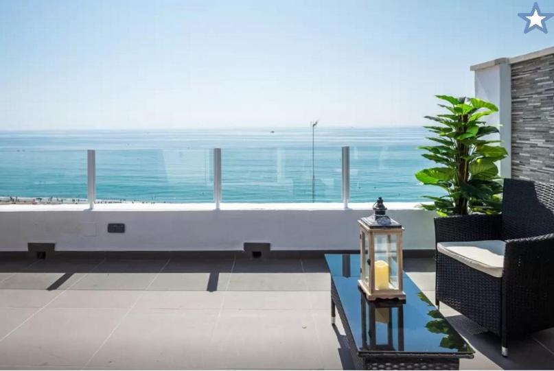 Apartment with Sea View - Photo 6