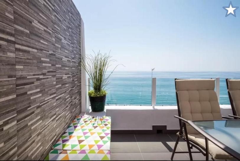 Apartment with Sea View - Photo 5