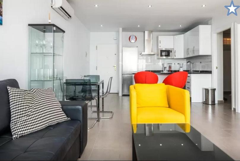 Apartment with Sea View - Photo 7