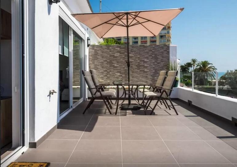 Apartment with Sea View - Photo 8