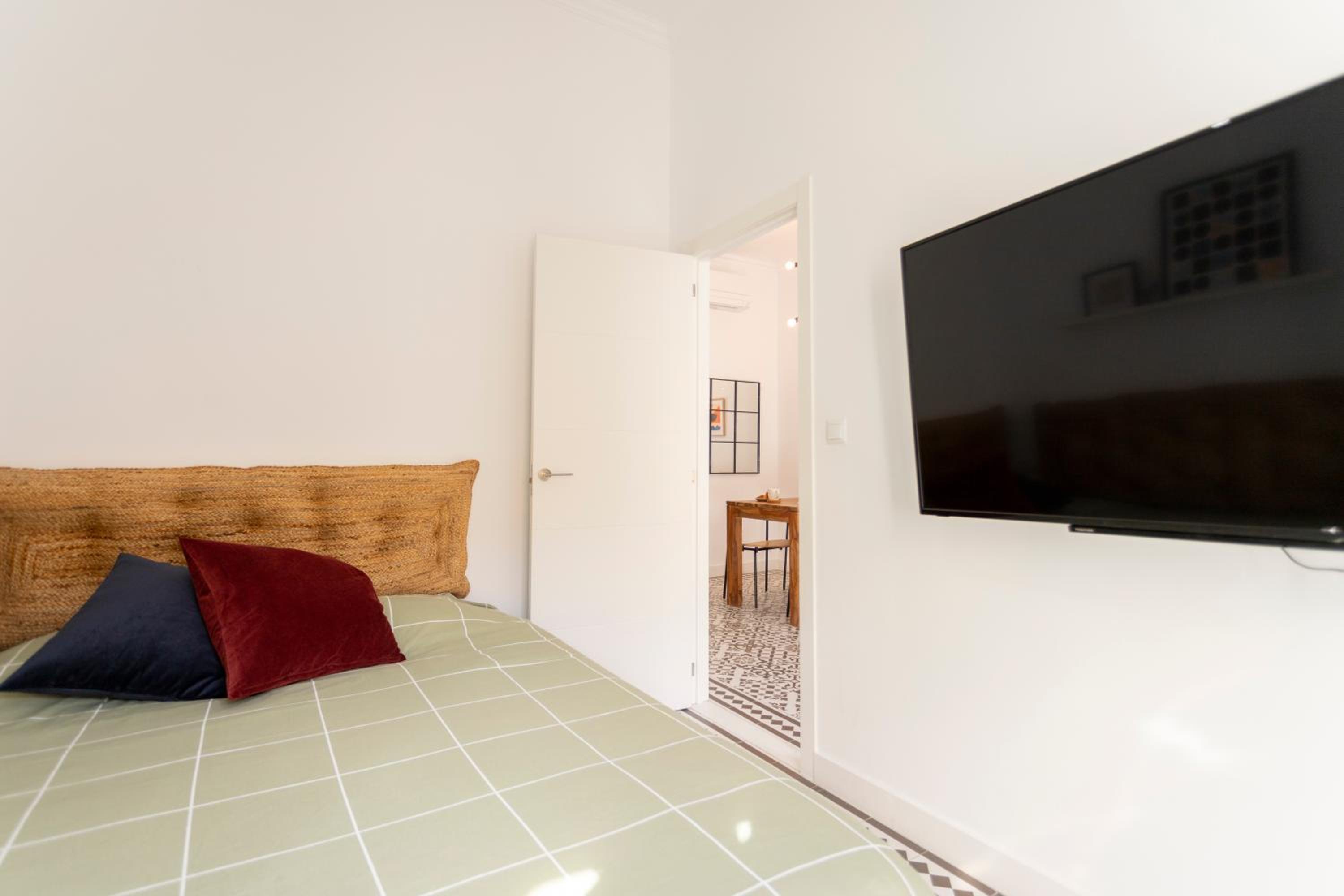 Two-Bedroom Apartment With Balcony photo 3