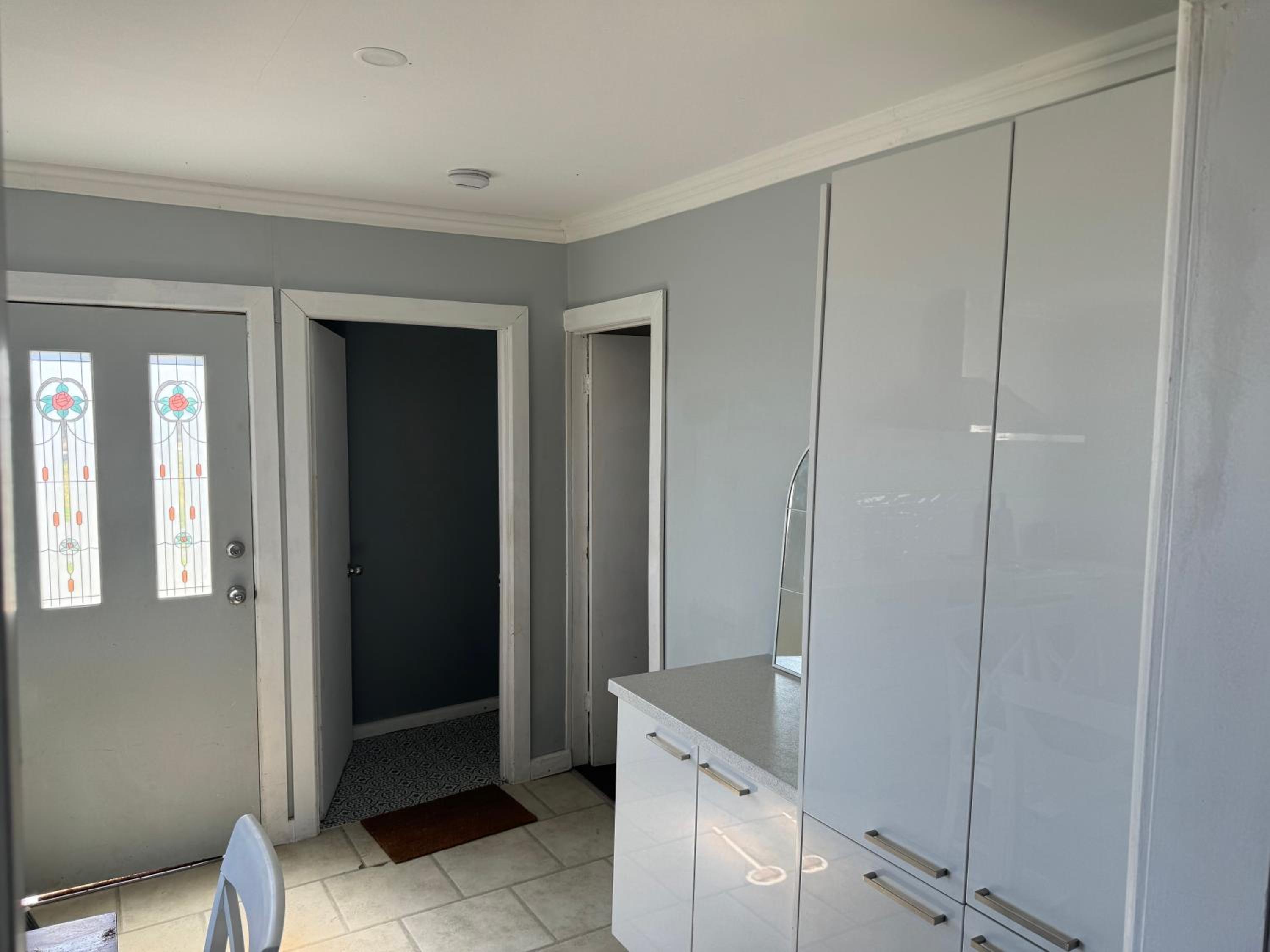 Three-Bedroom House photo 2