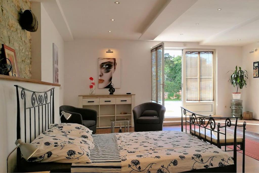 Three-Bedroom Vacation Home 