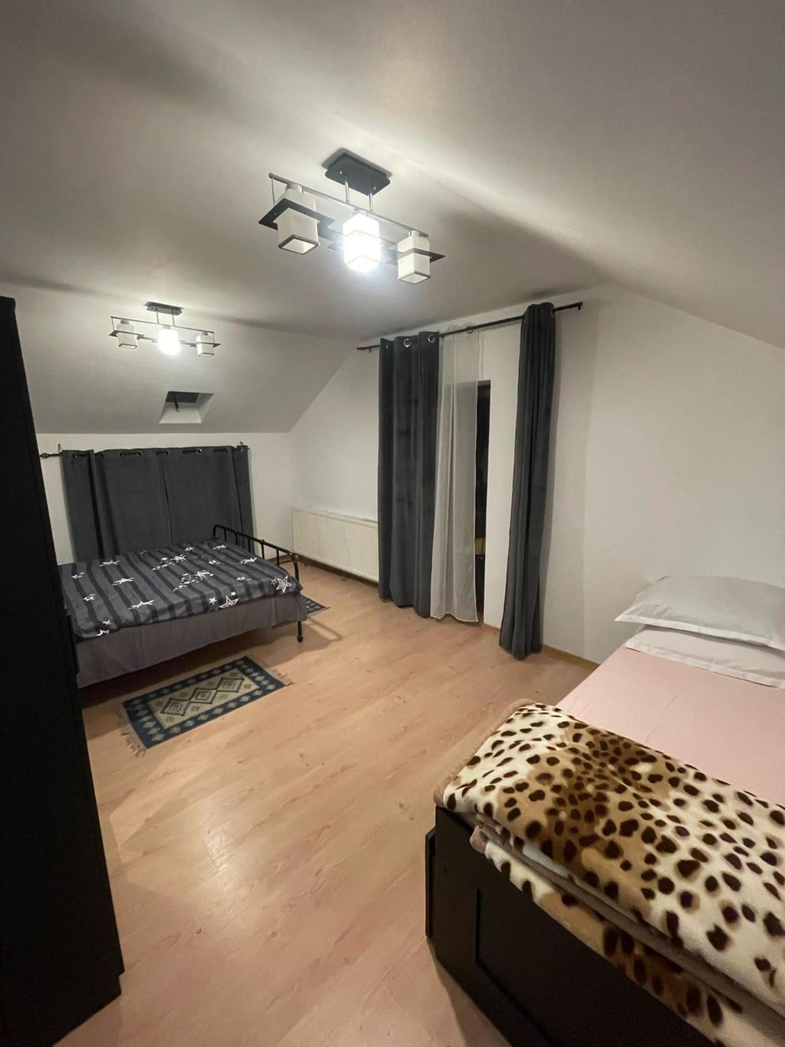 Deluxe Family Suite photo 3