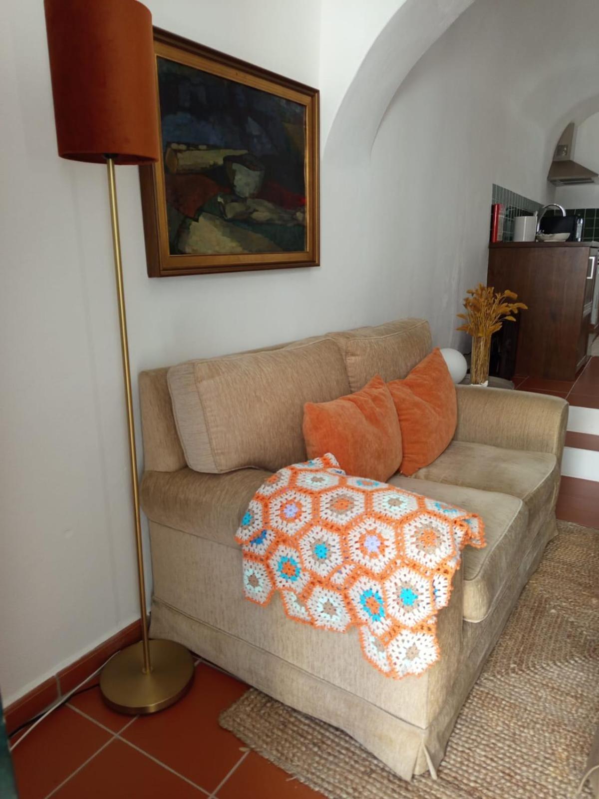 One-Bedroom Apartment - Photo 1