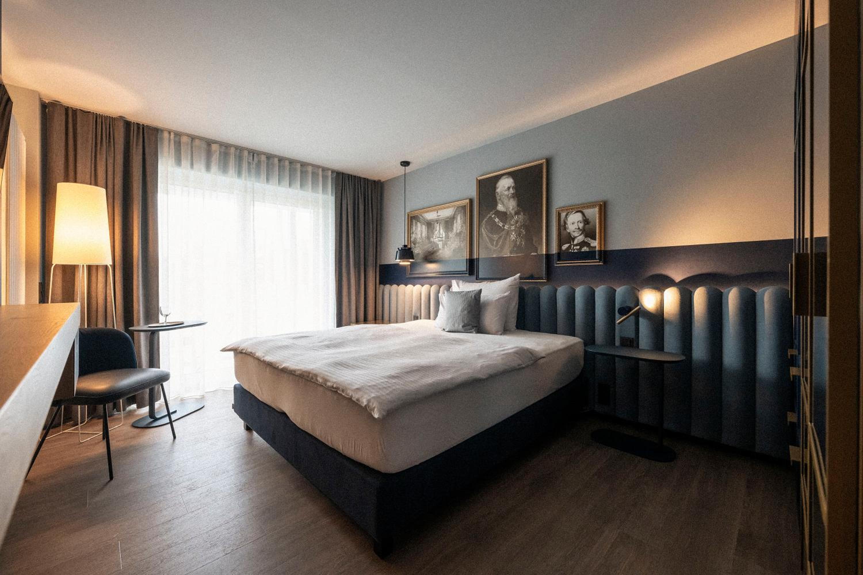Standard Double Room - Photo 12