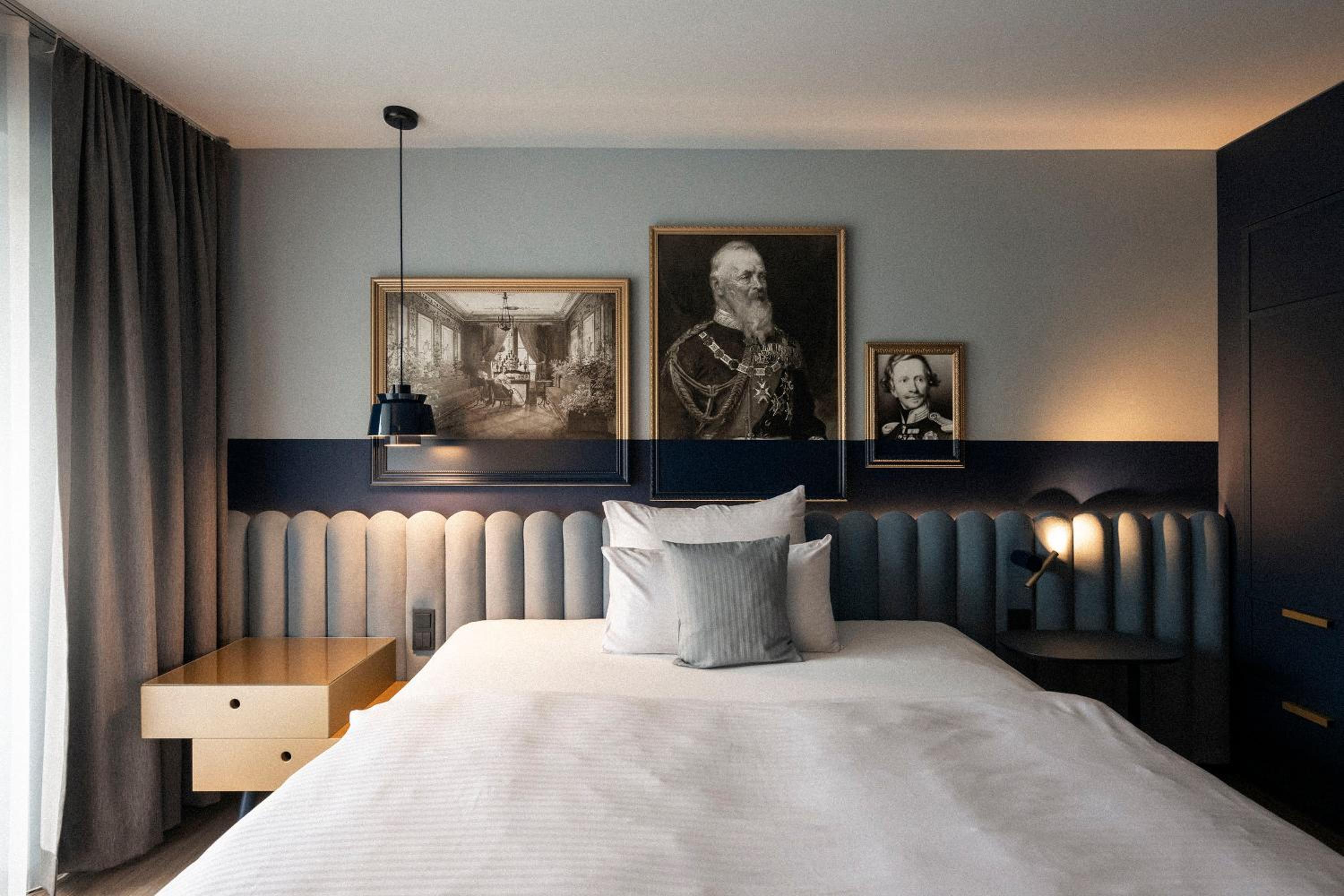 Standard Double Room - Photo 16