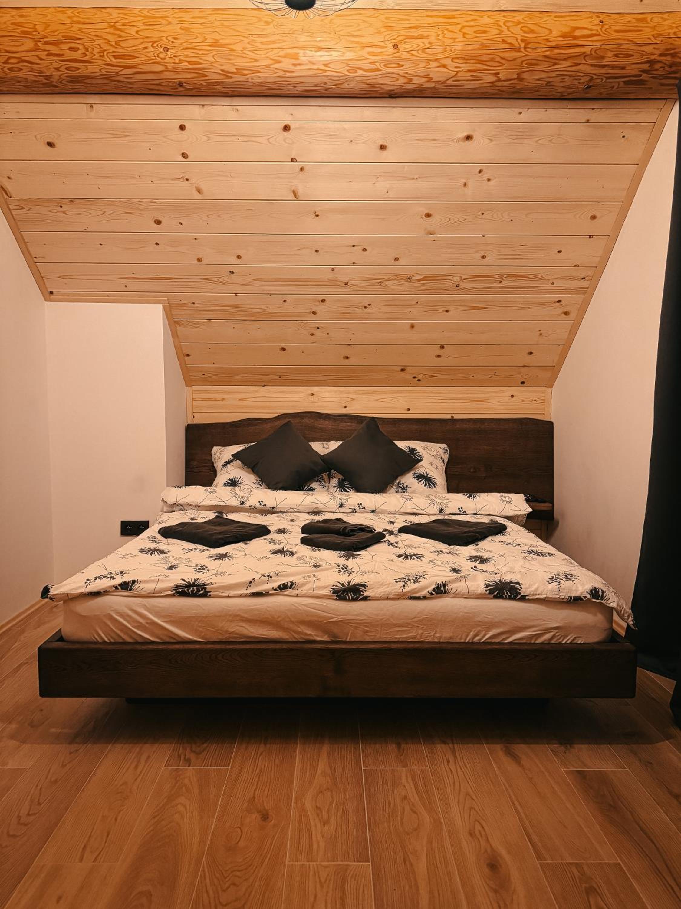 Two-Bedroom Chalet photo 3