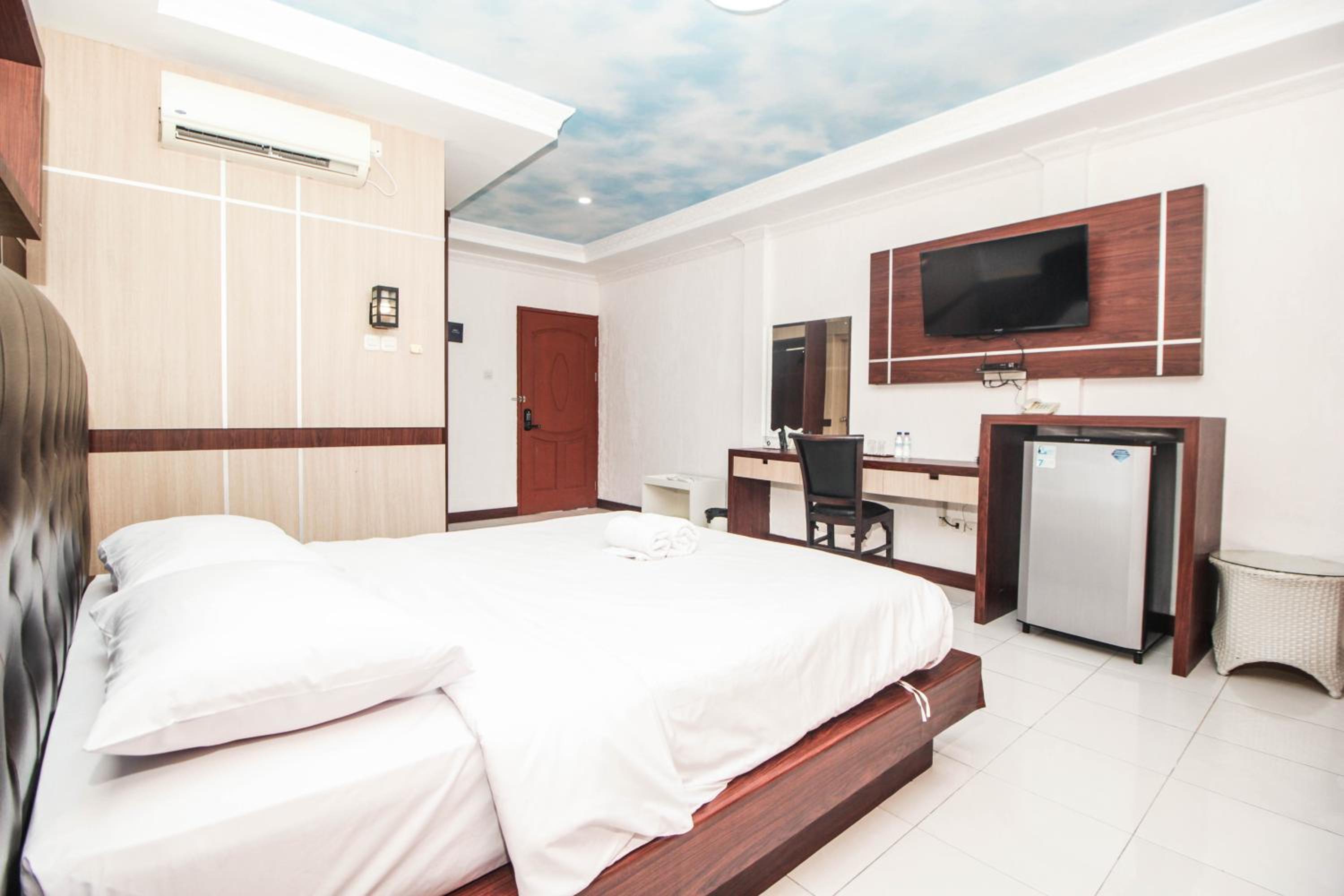 Family Room with Sea View - Photo 5