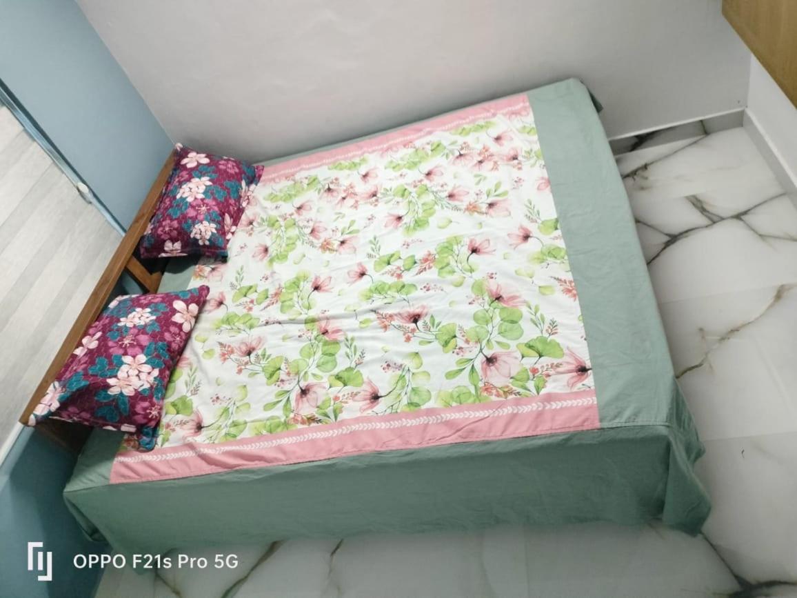 Three-Bedroom House photo 1