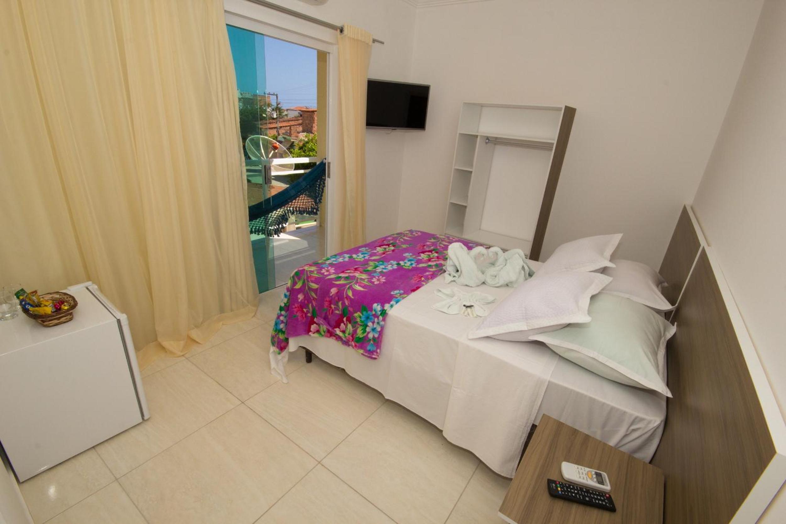 Apartamento com Varanda de Frente ou Lateral photo 1