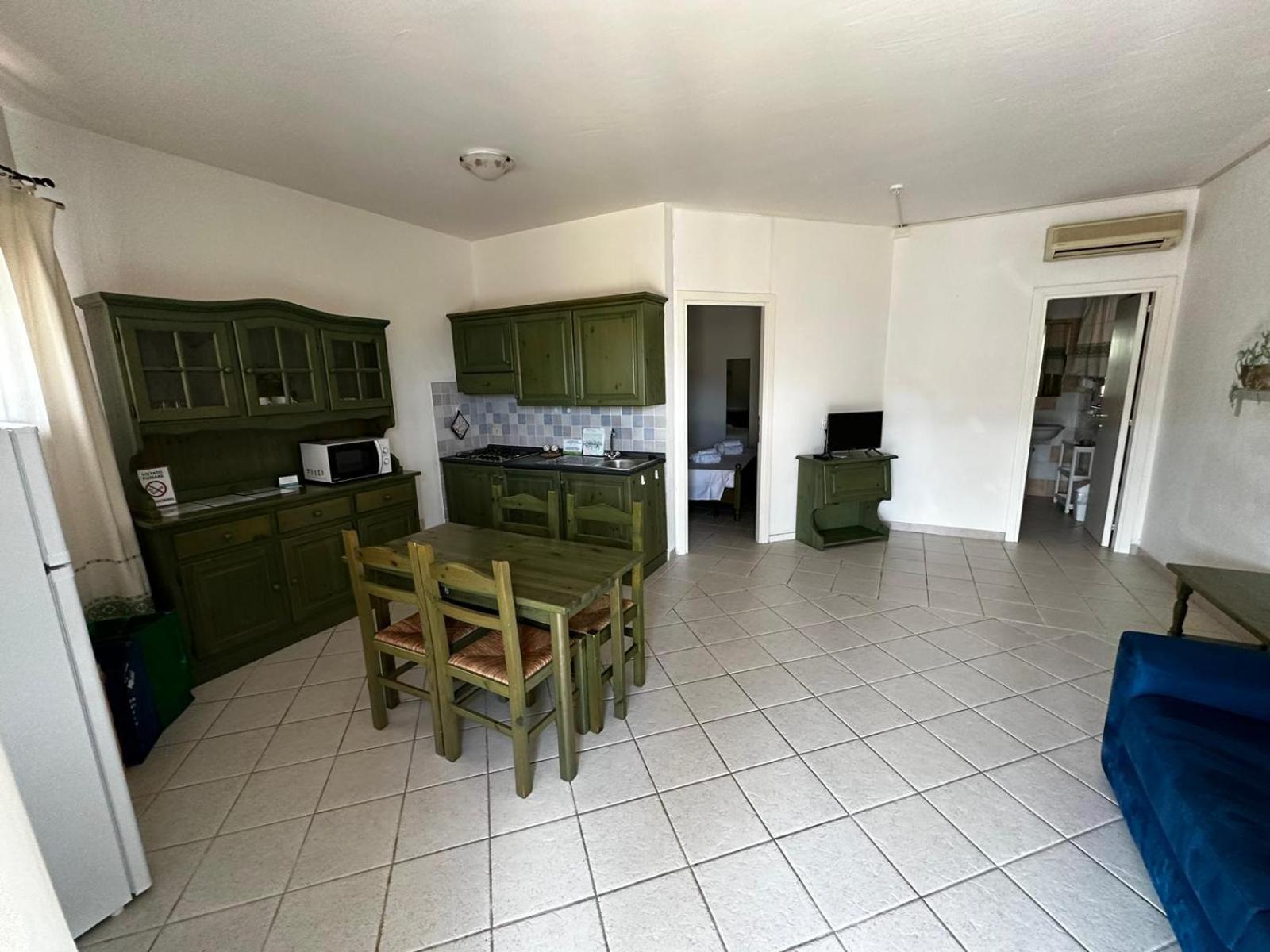 One-Bedroom Apartment (4 Adults) photo 2