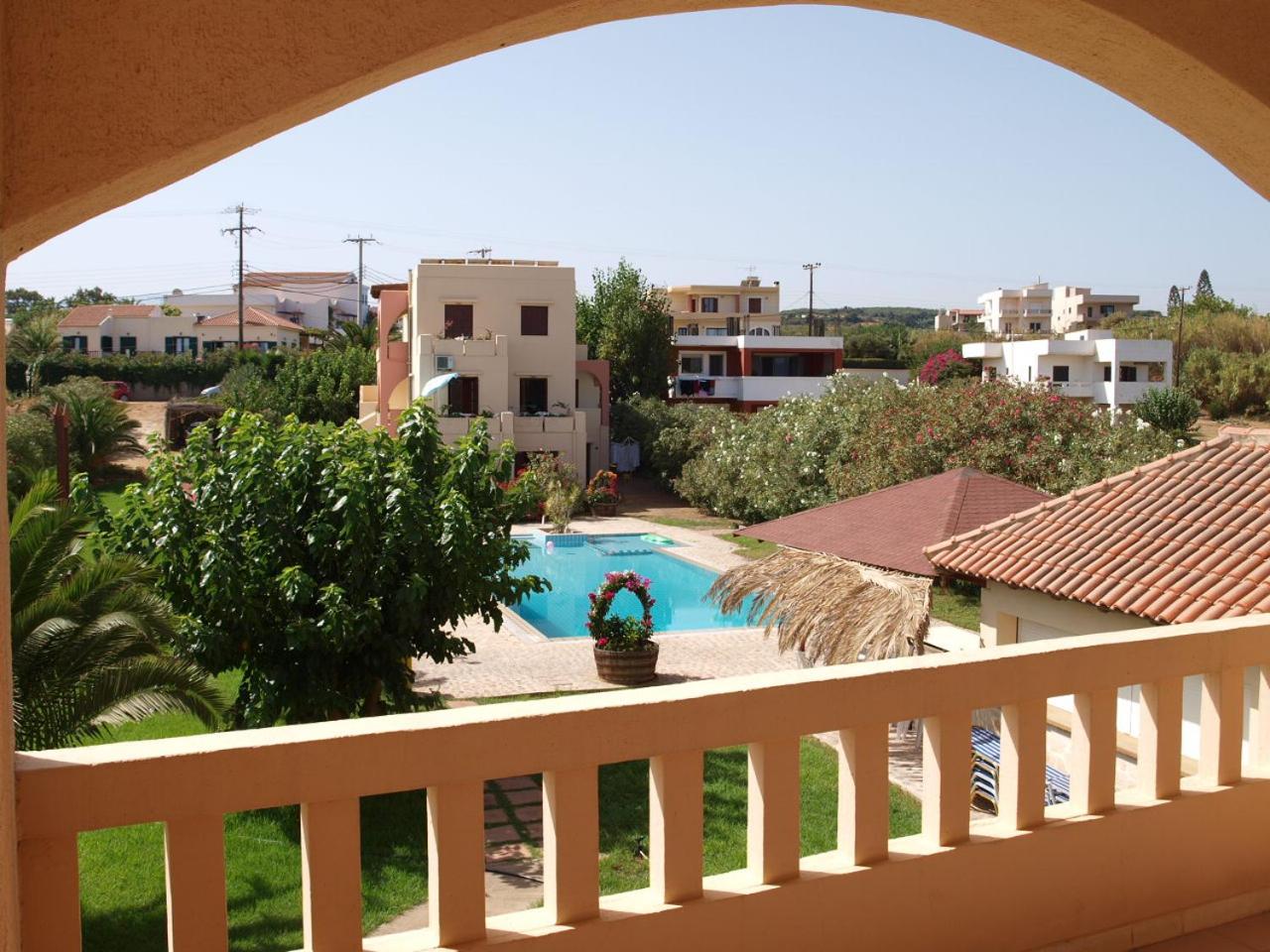 Family Apartment with Panoramic Sea View - Photo 6