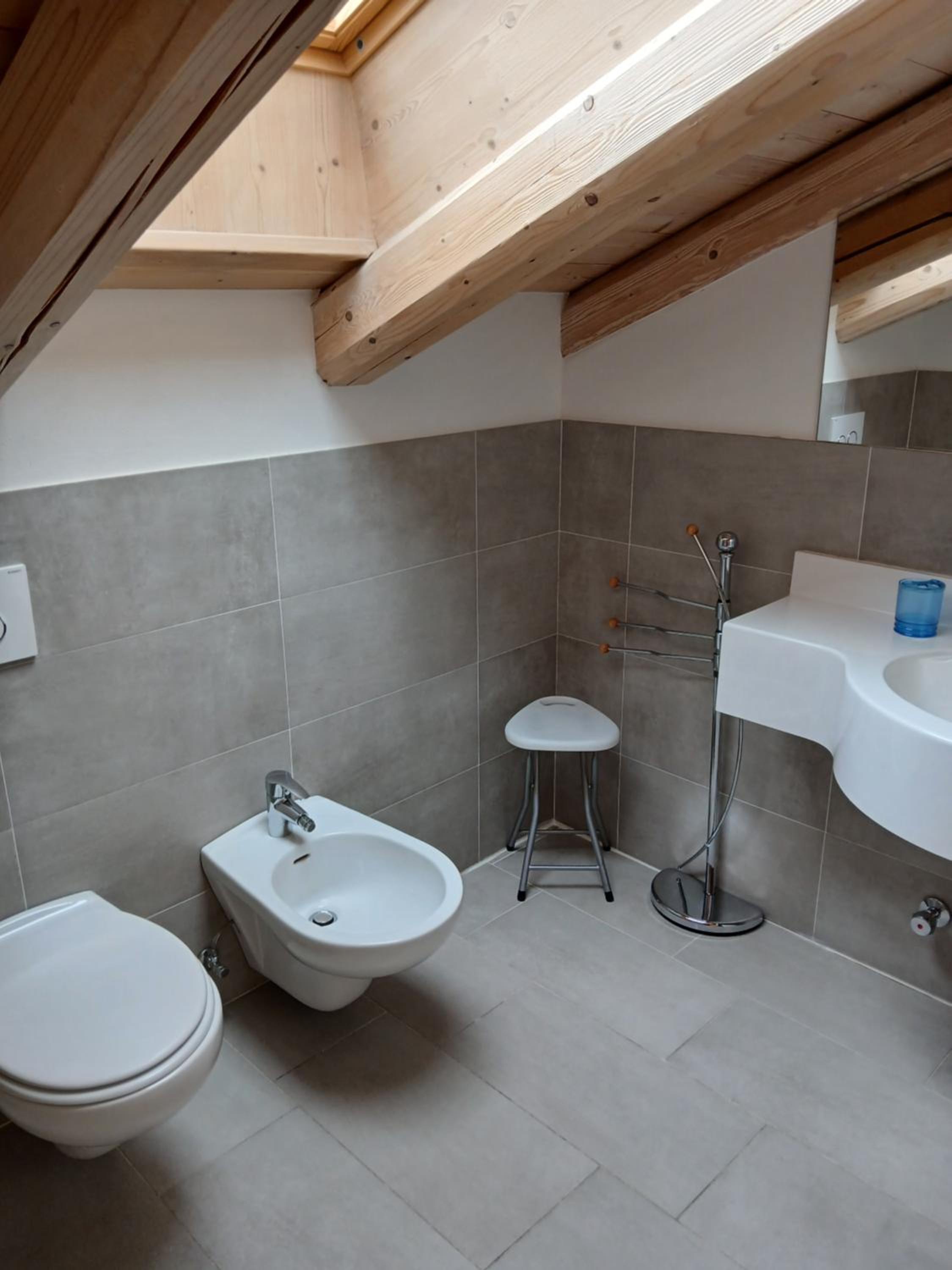 Double or Twin Room with Private Bathroom photo 2
