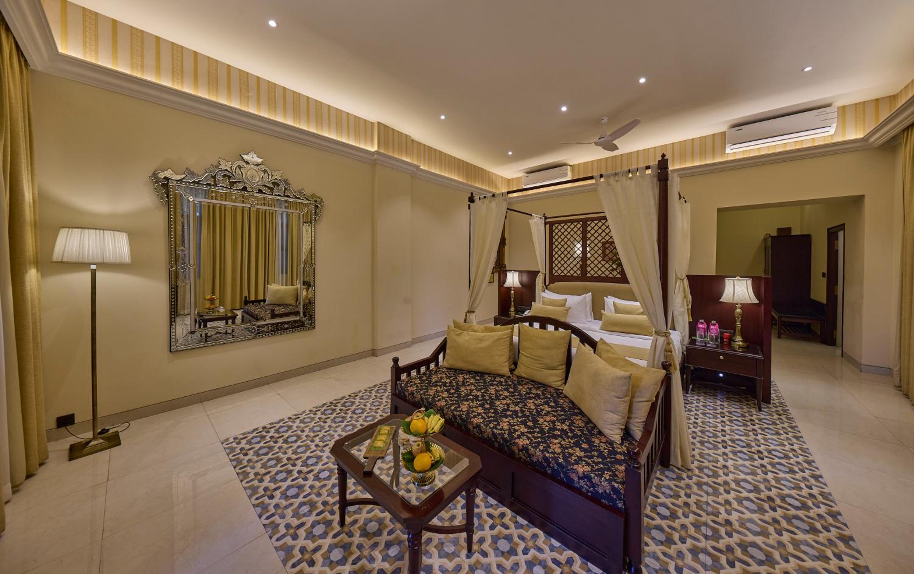 Royal Maharajah Suite with Jacuzzi and Balcony (Complimentary Hi Tea ) - Photo 5