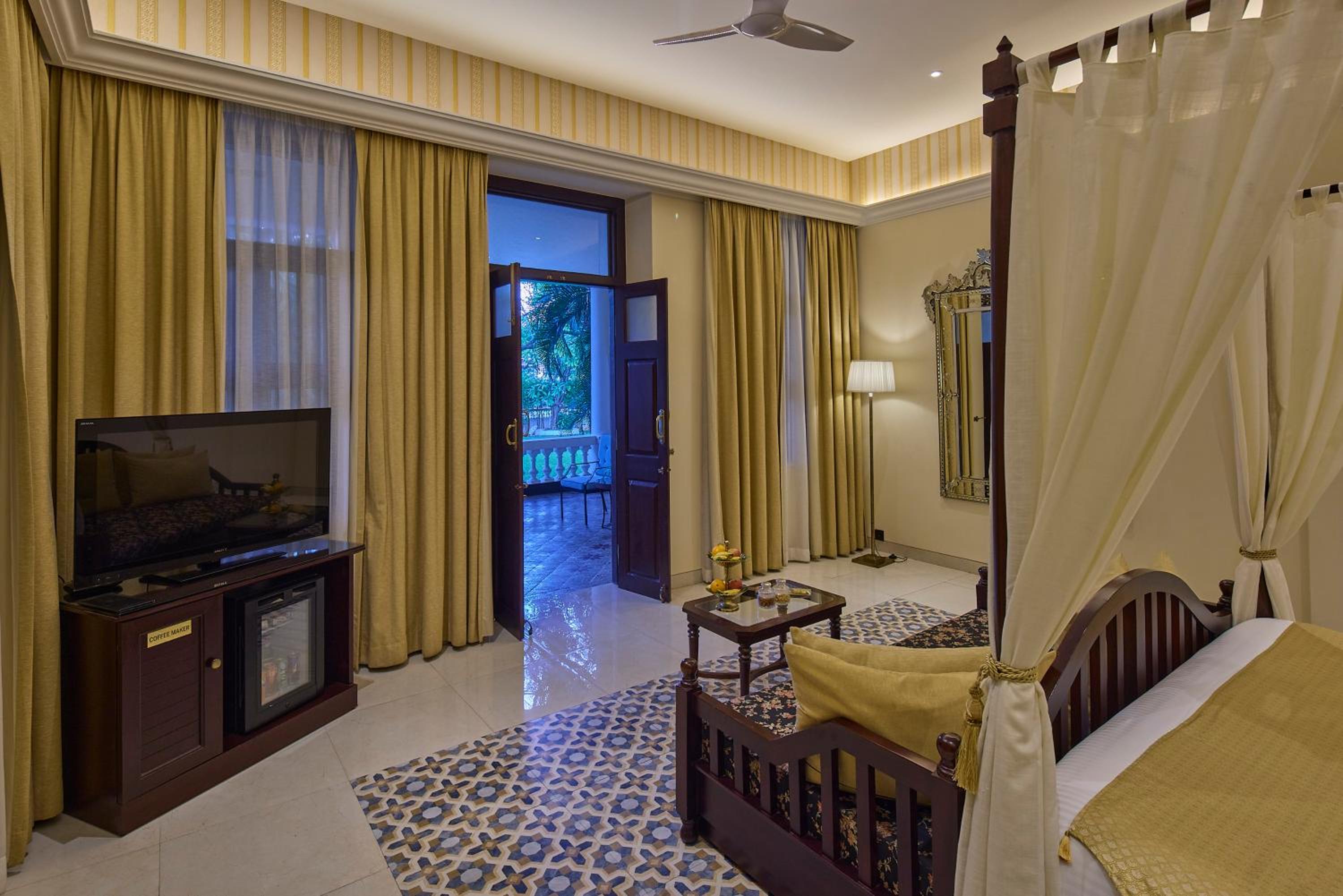 Royal Maharajah Suite with Jacuzzi and Balcony (Complimentary Hi Tea ) - Photo 6