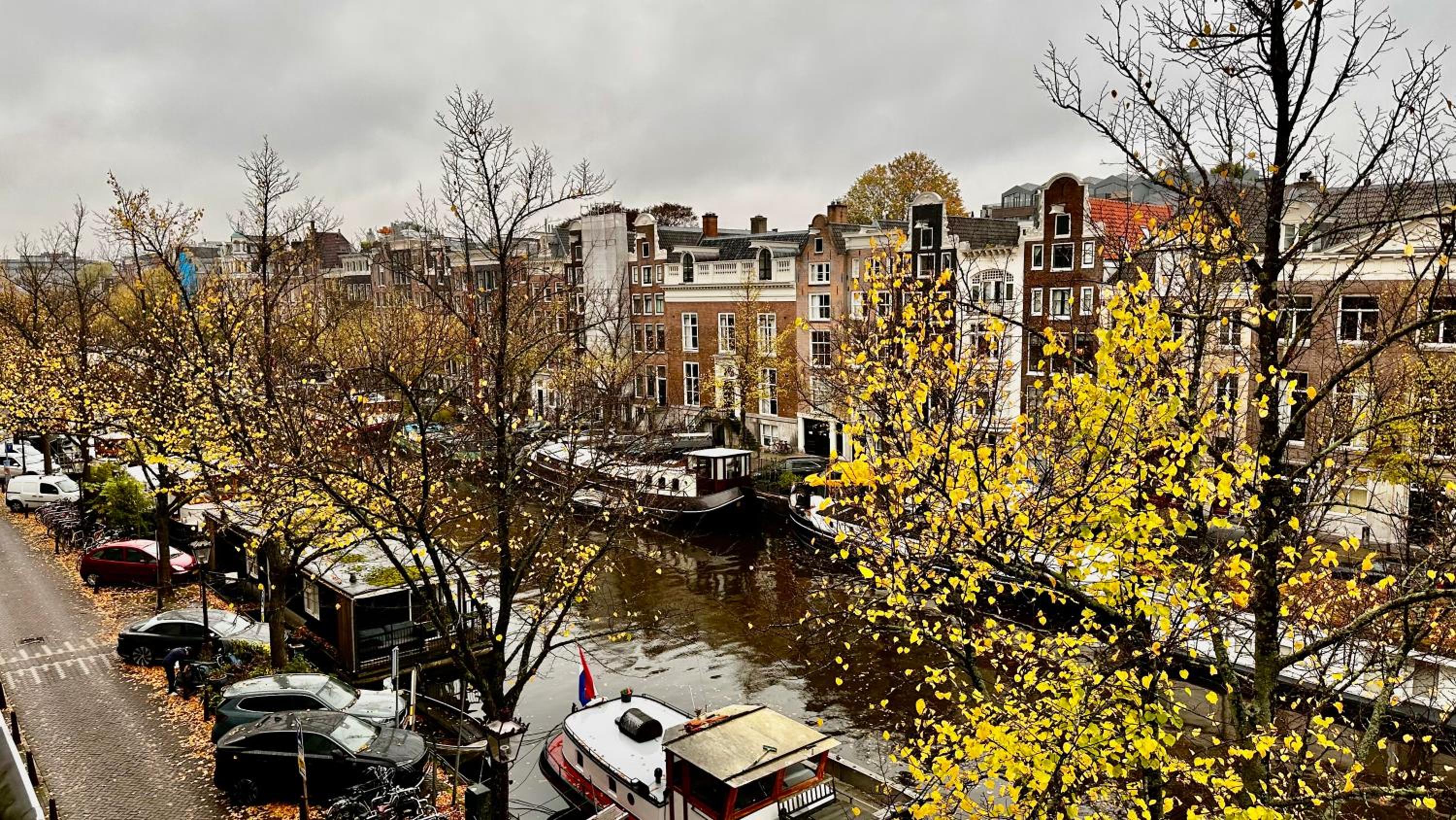 Superior Apartment with Canal view photo 2