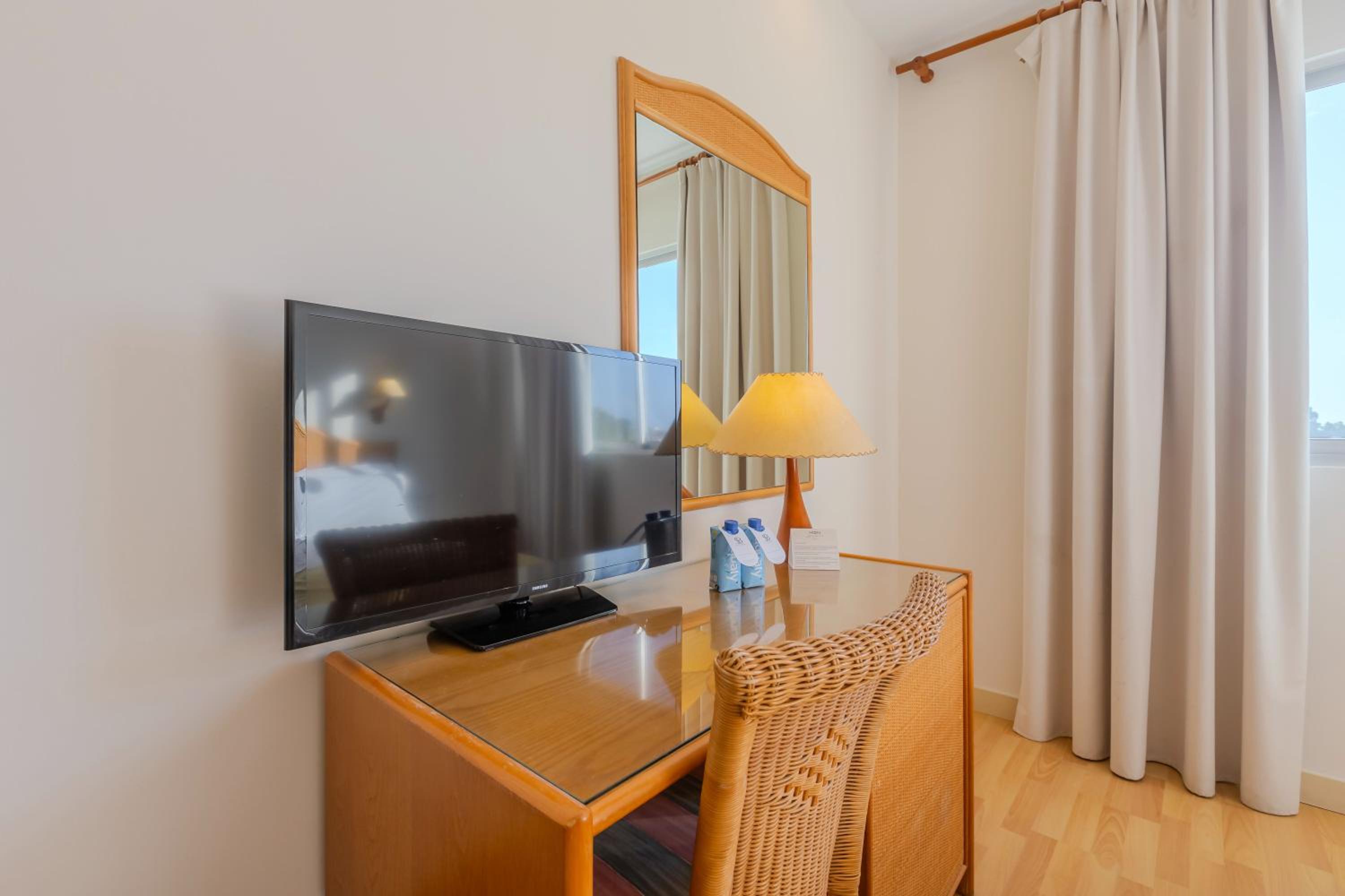 Double or Twin Room photo 3