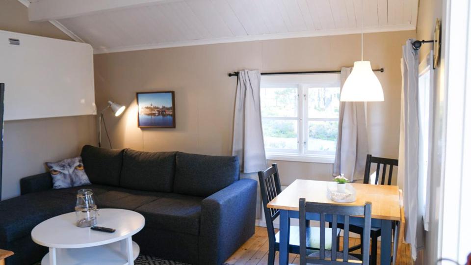 Twin Room with Bathroom photo 1