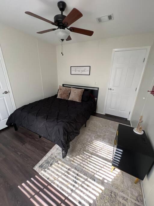 Two-Bedroom House photo 2