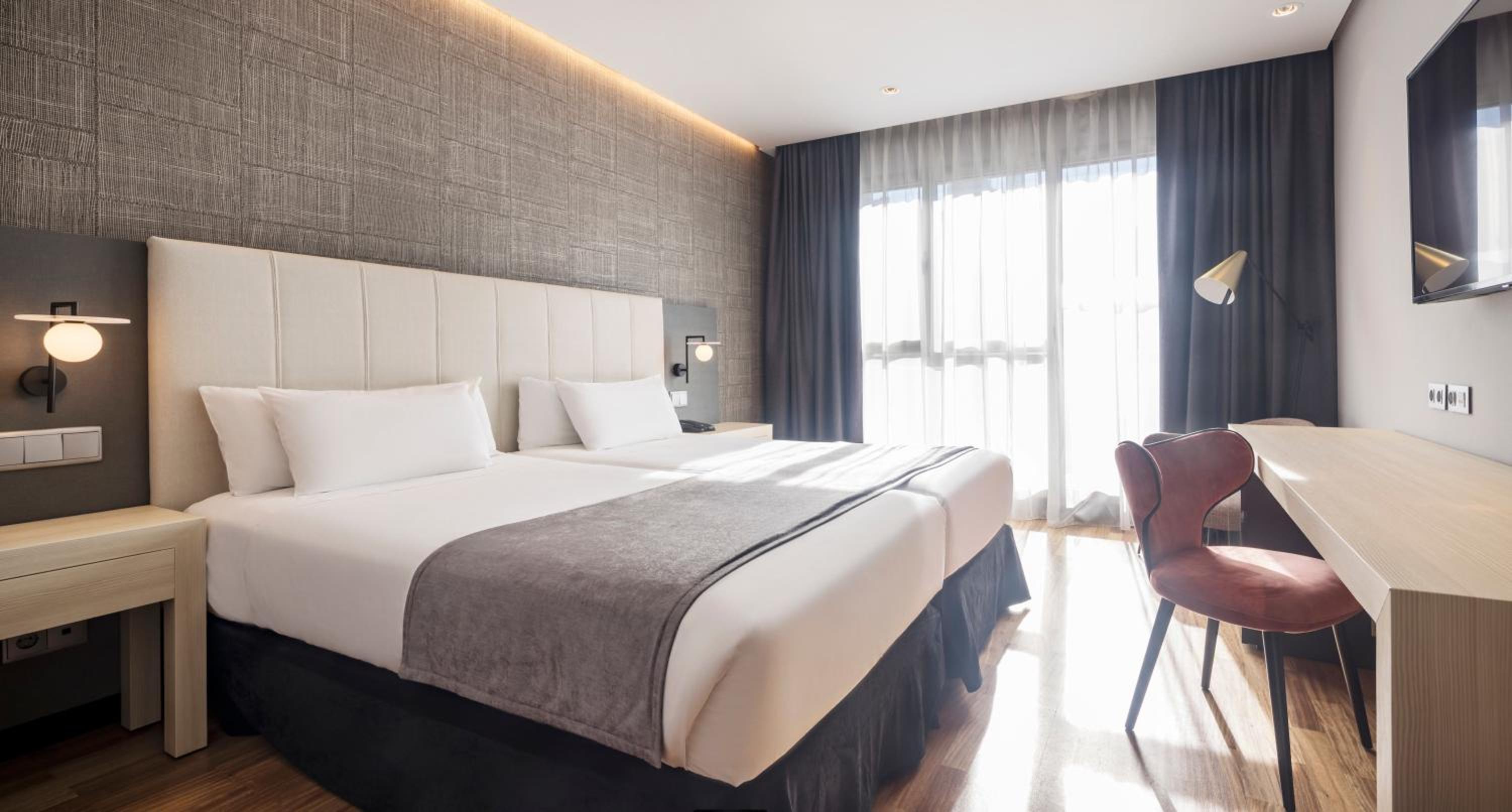 Double or Twin Room - Photo 1