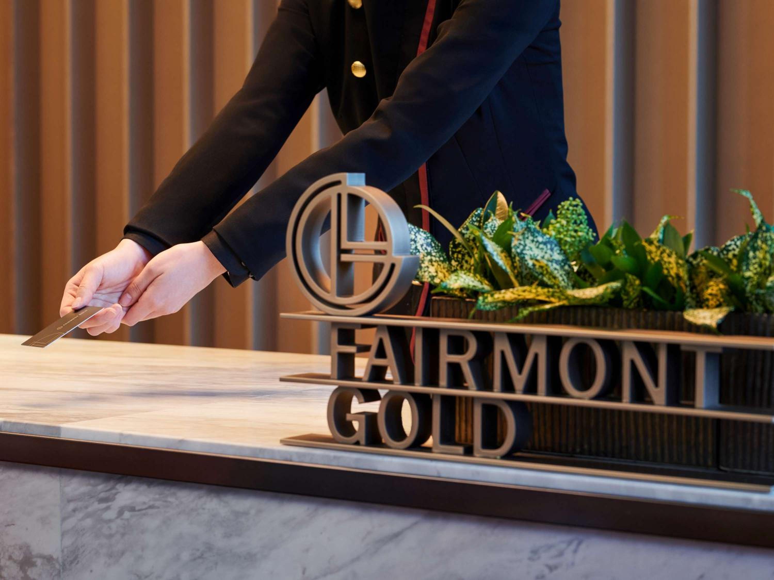 Fairmont Gold King Room - Photo 2