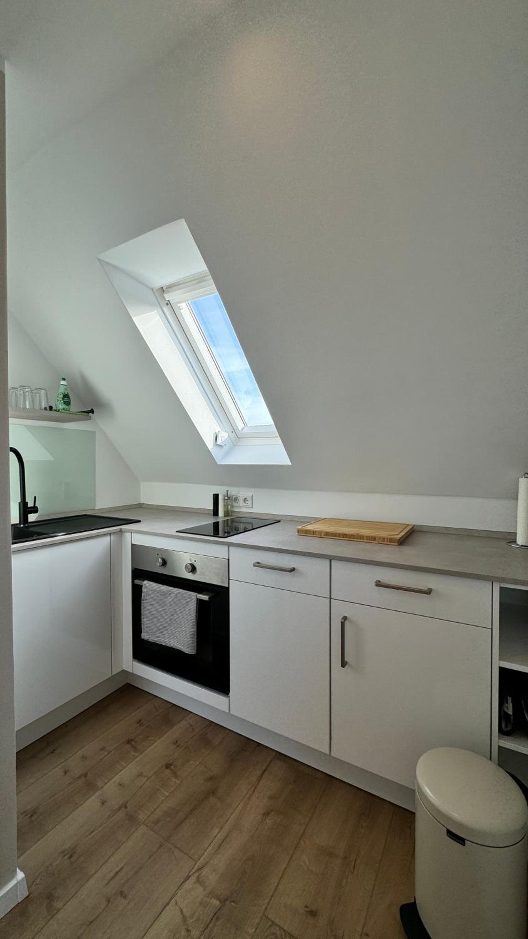 One-Bedroom Apartment photo 2