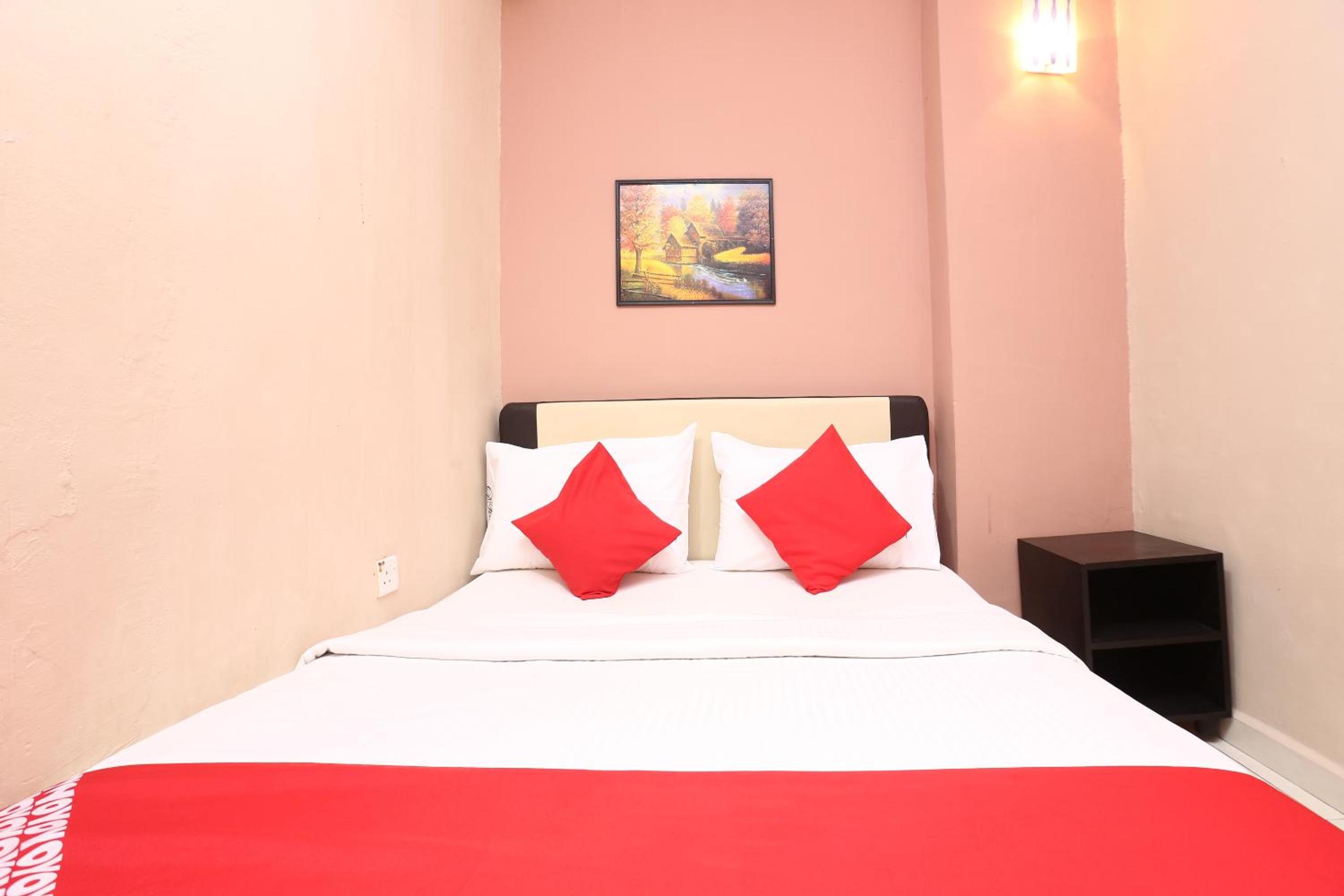 Standard Double Room - Photo 2