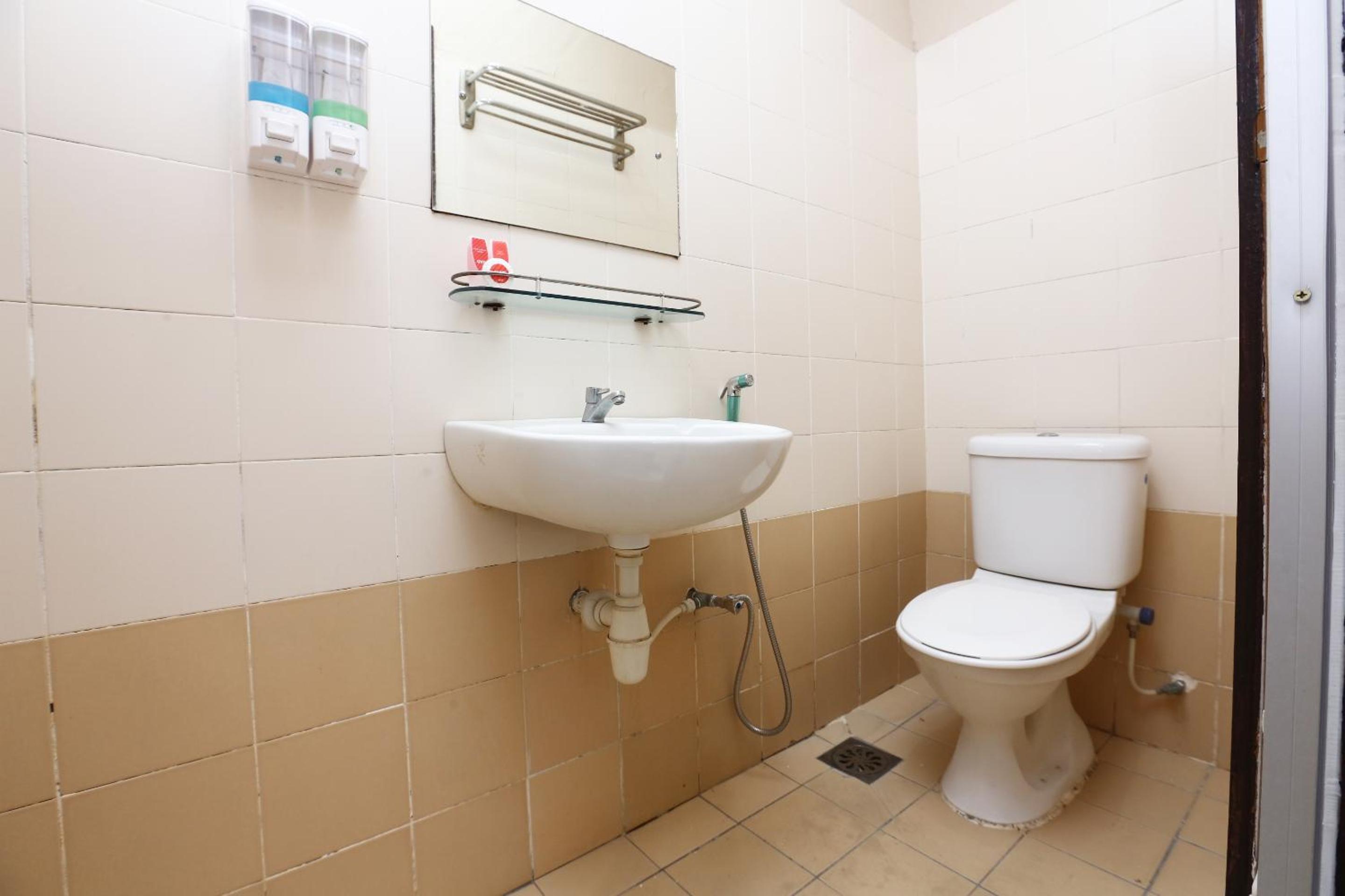 Standard Triple Room - Photo 5